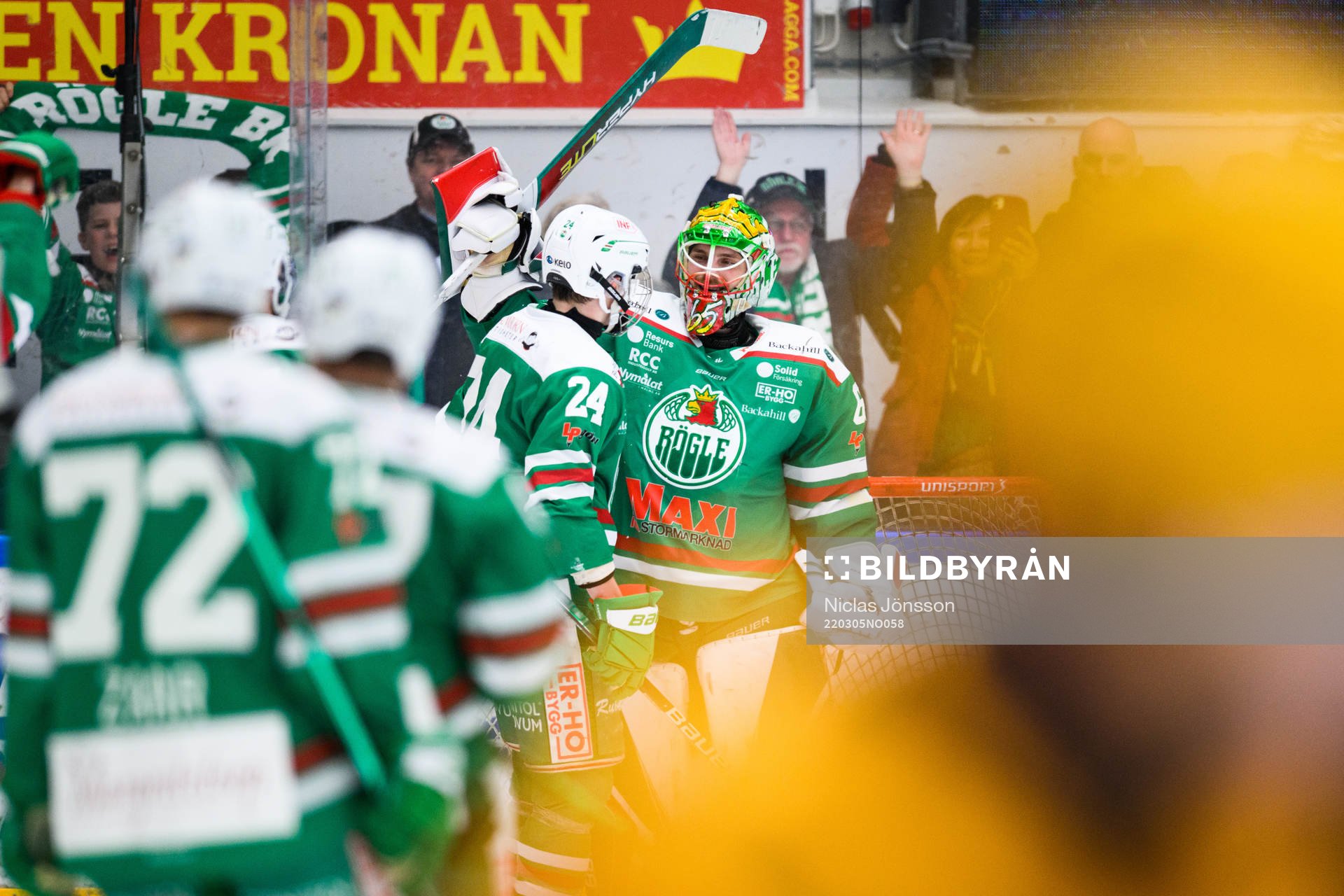 Rögles målvakt Christoffer Rifalk jublar