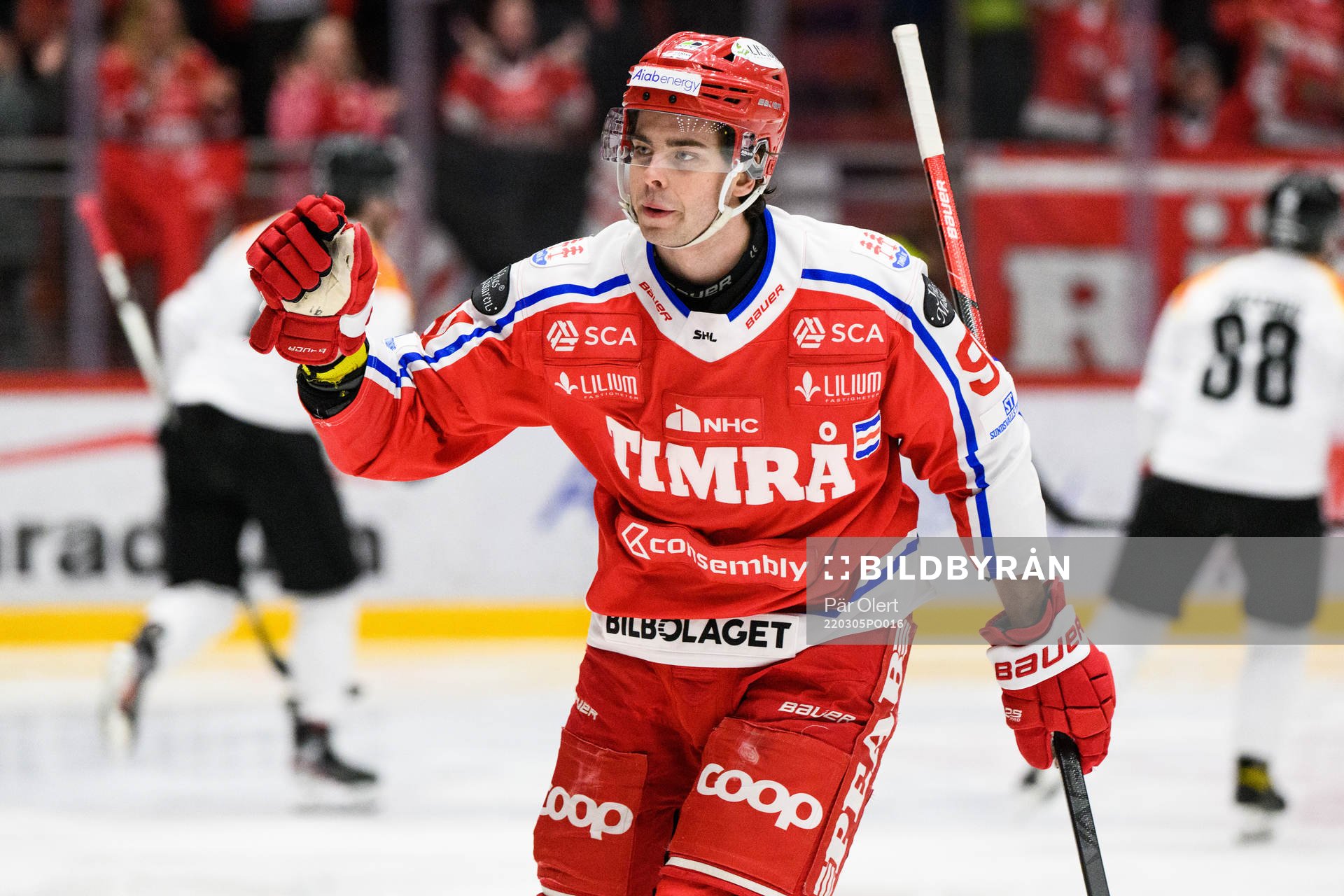 Timrås Viktor Lodin jublar