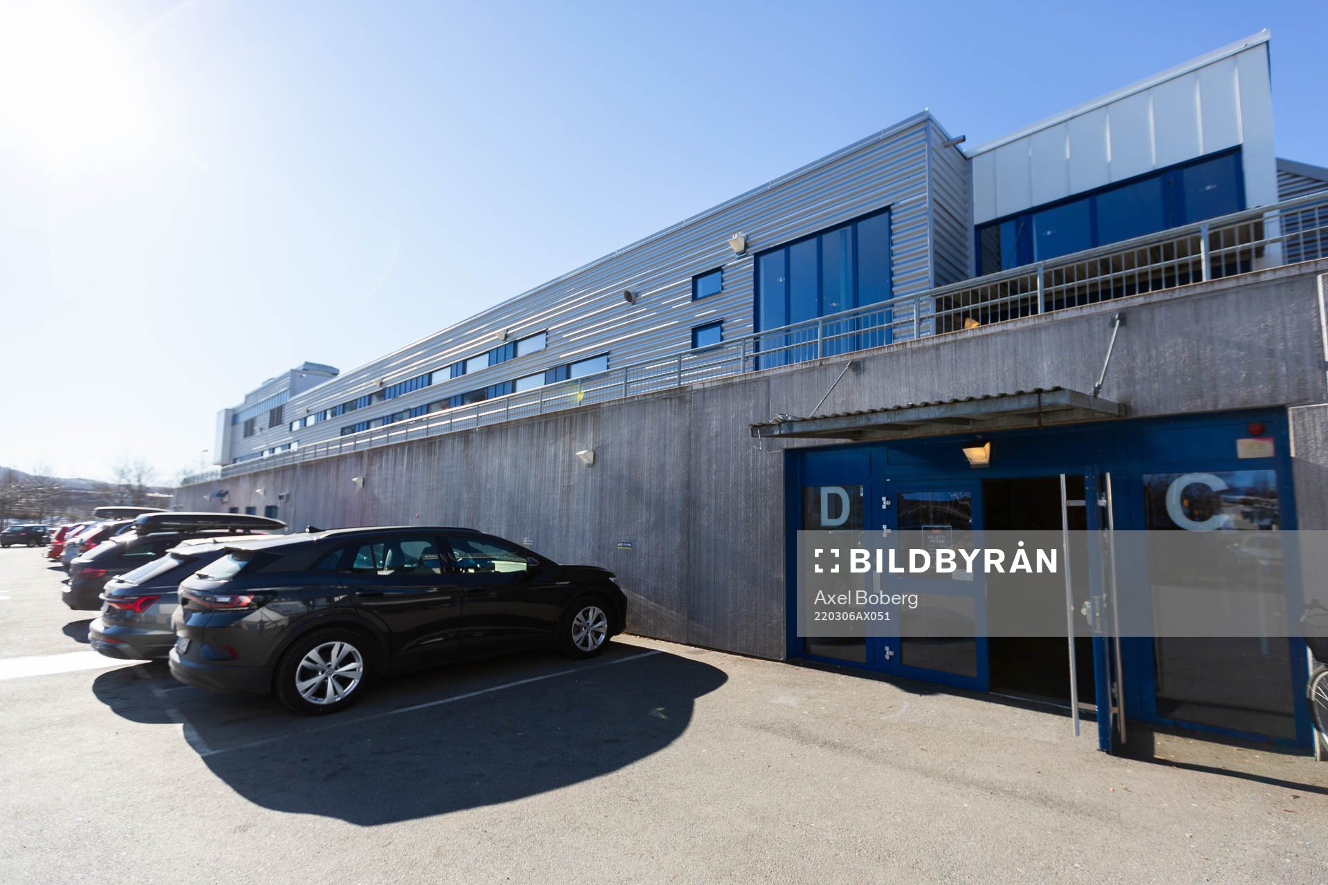 Exteriör av Husqvarna Garden och entrén till