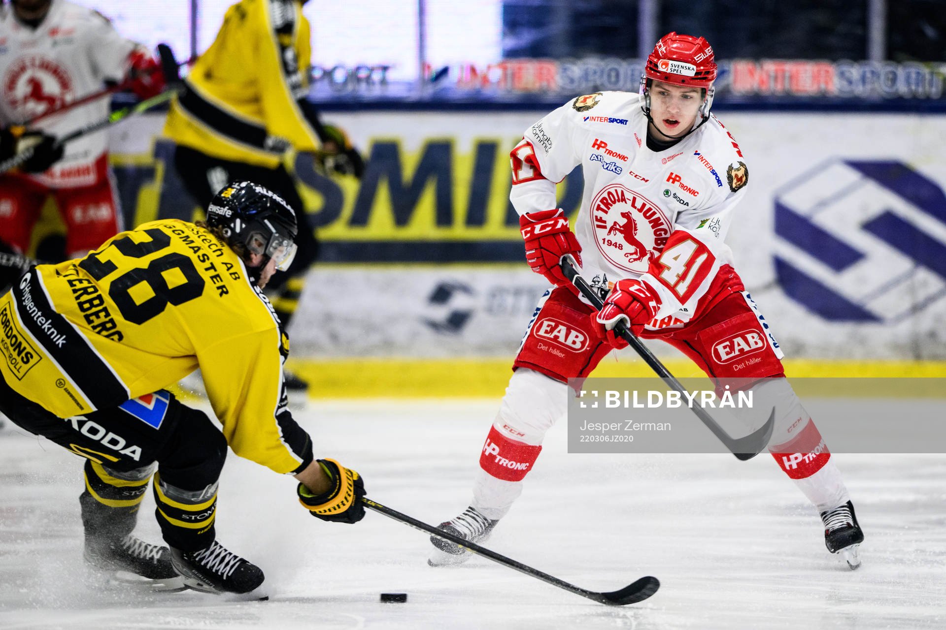 Västerås Lukas Zetterberg och Troja/Ljungbys Victor Öhman