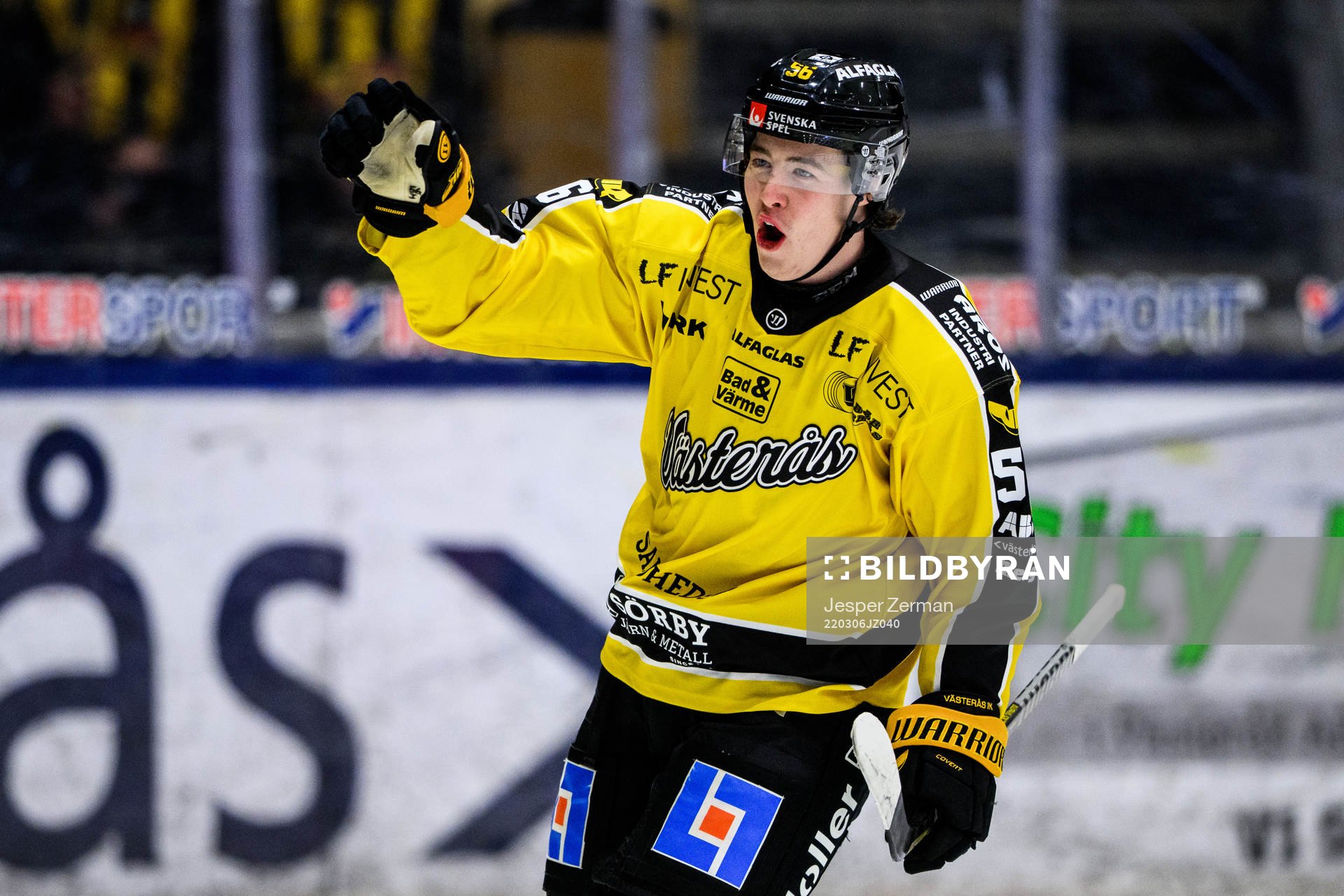 Västerås Alexander Lunsjö jublar