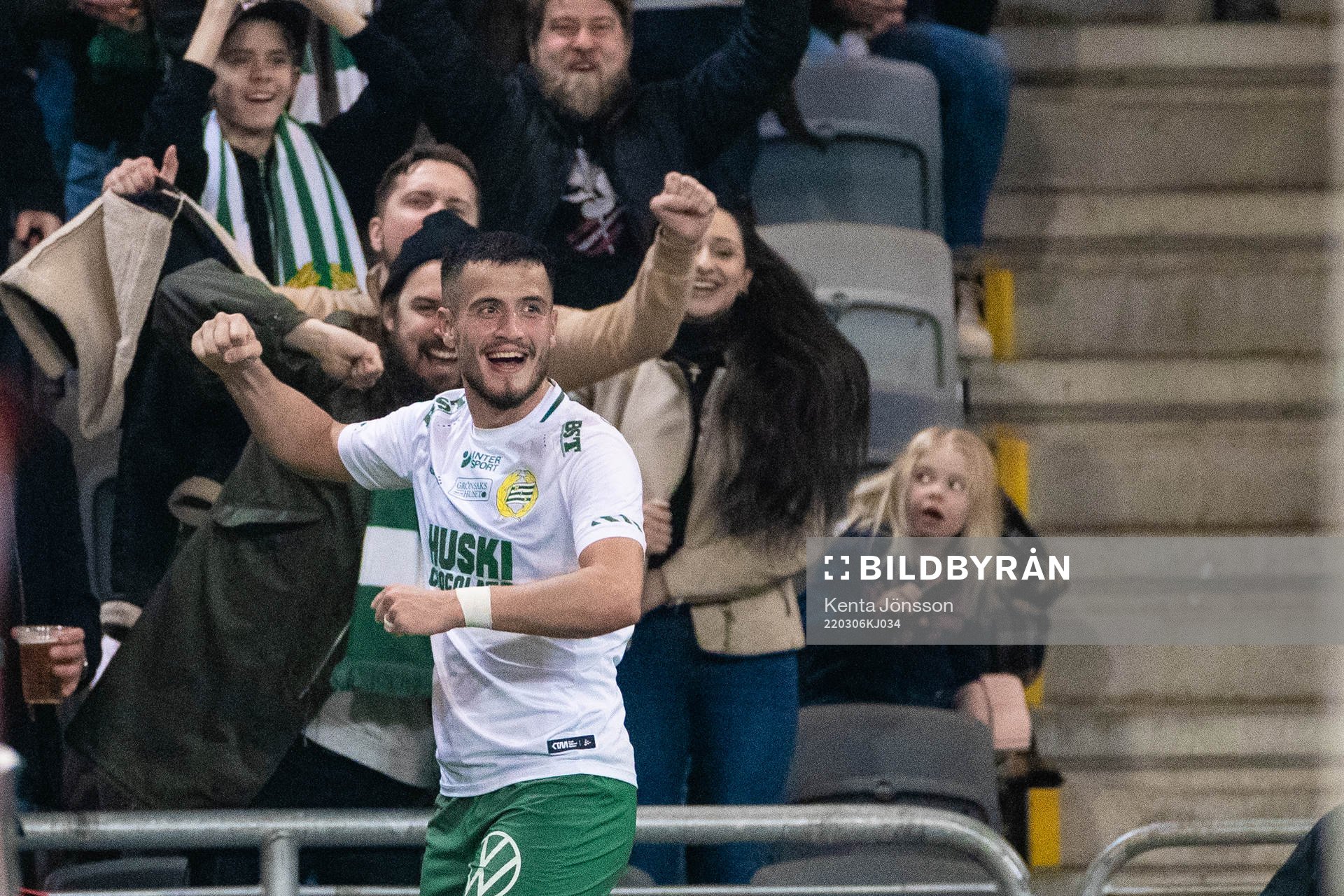 Hammarbys Astrit Selmani jublar
