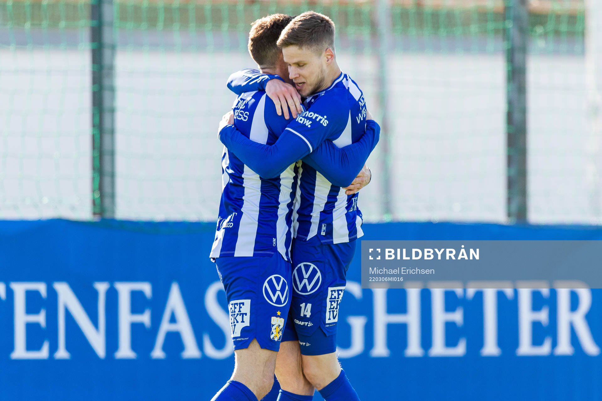 IFK Göteborgs Marcus Berg jublar med Gustaf Norlin