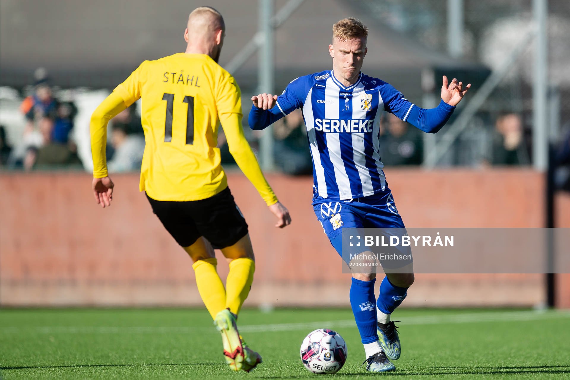 IFK Göteborgs Oscar Wendt och Mjällbys Adam Ståhl
