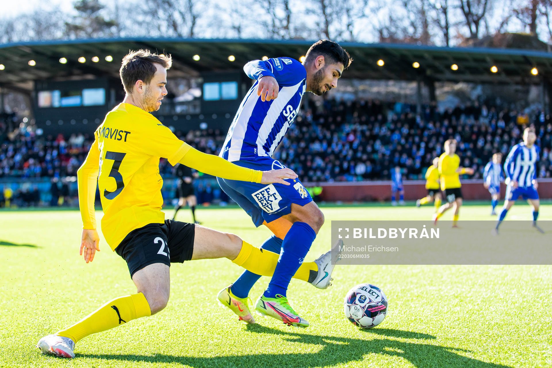 Mjällbys Andreas Blomqvist och IFK Göteborgs Hosam Aiesh