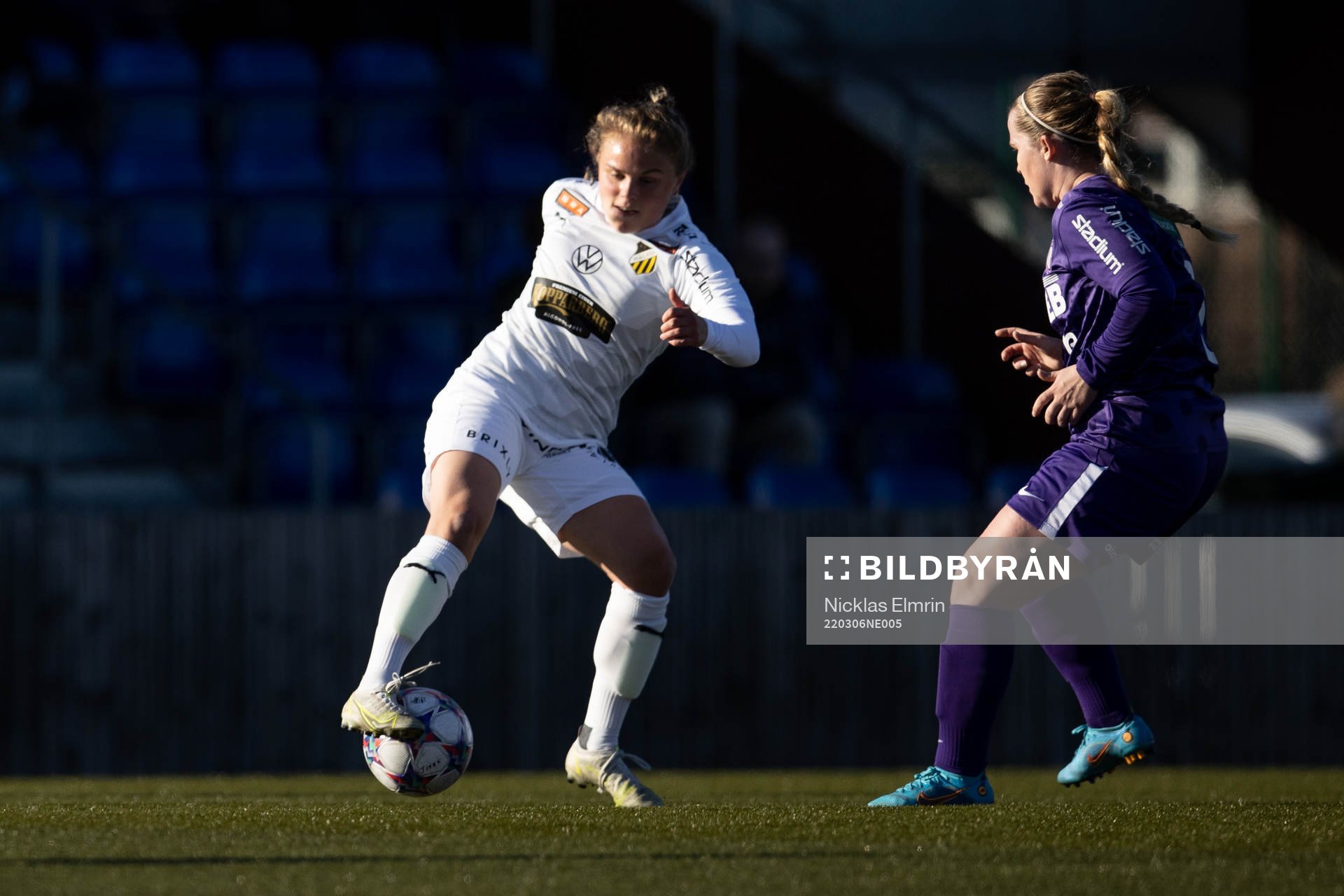 Häckens Agla Maria Albertsdottir och Jitex Vilma Rydell