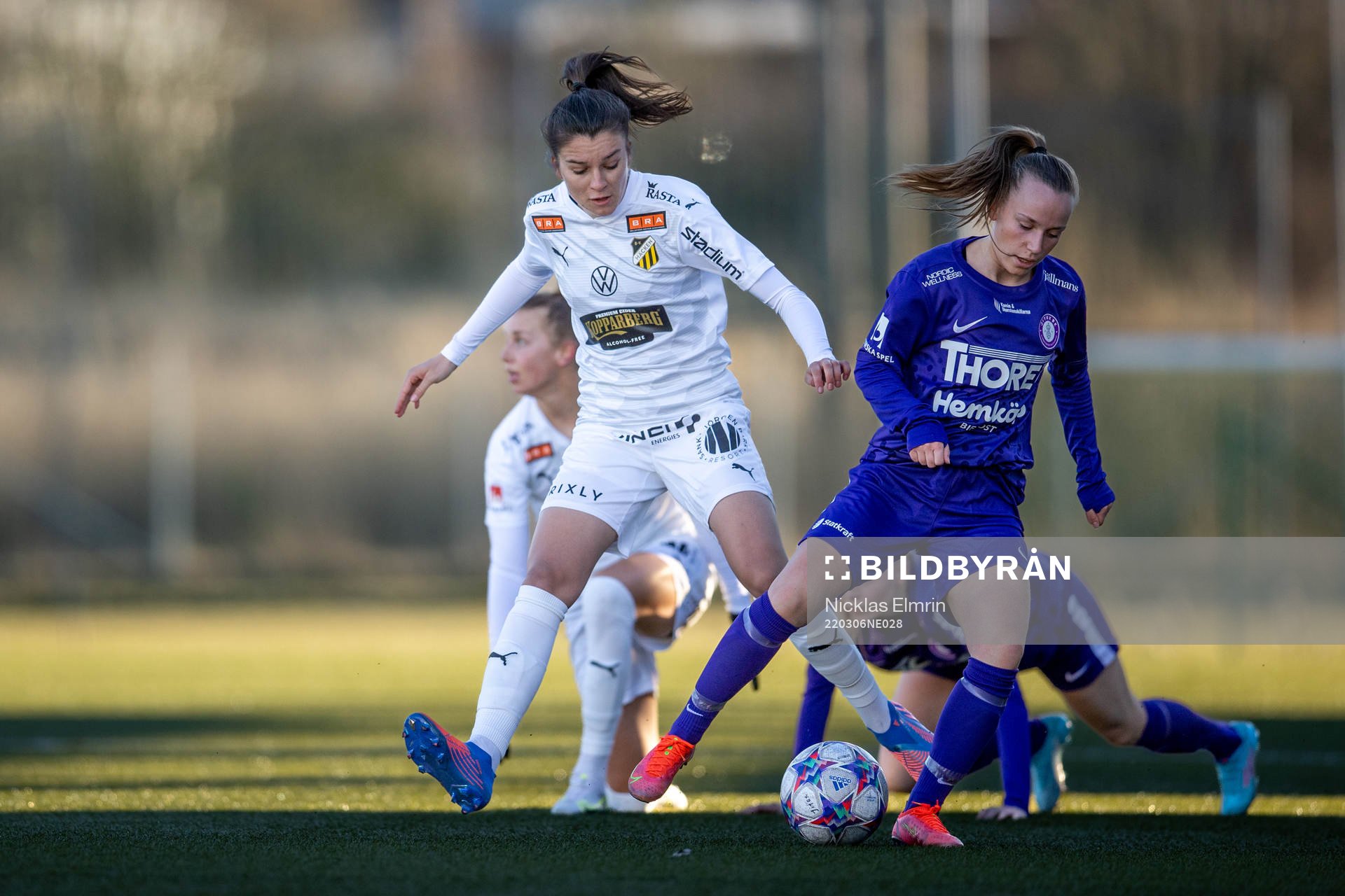 Häckens Anna Julia Csiki mot Jitex Magda Le Therisien