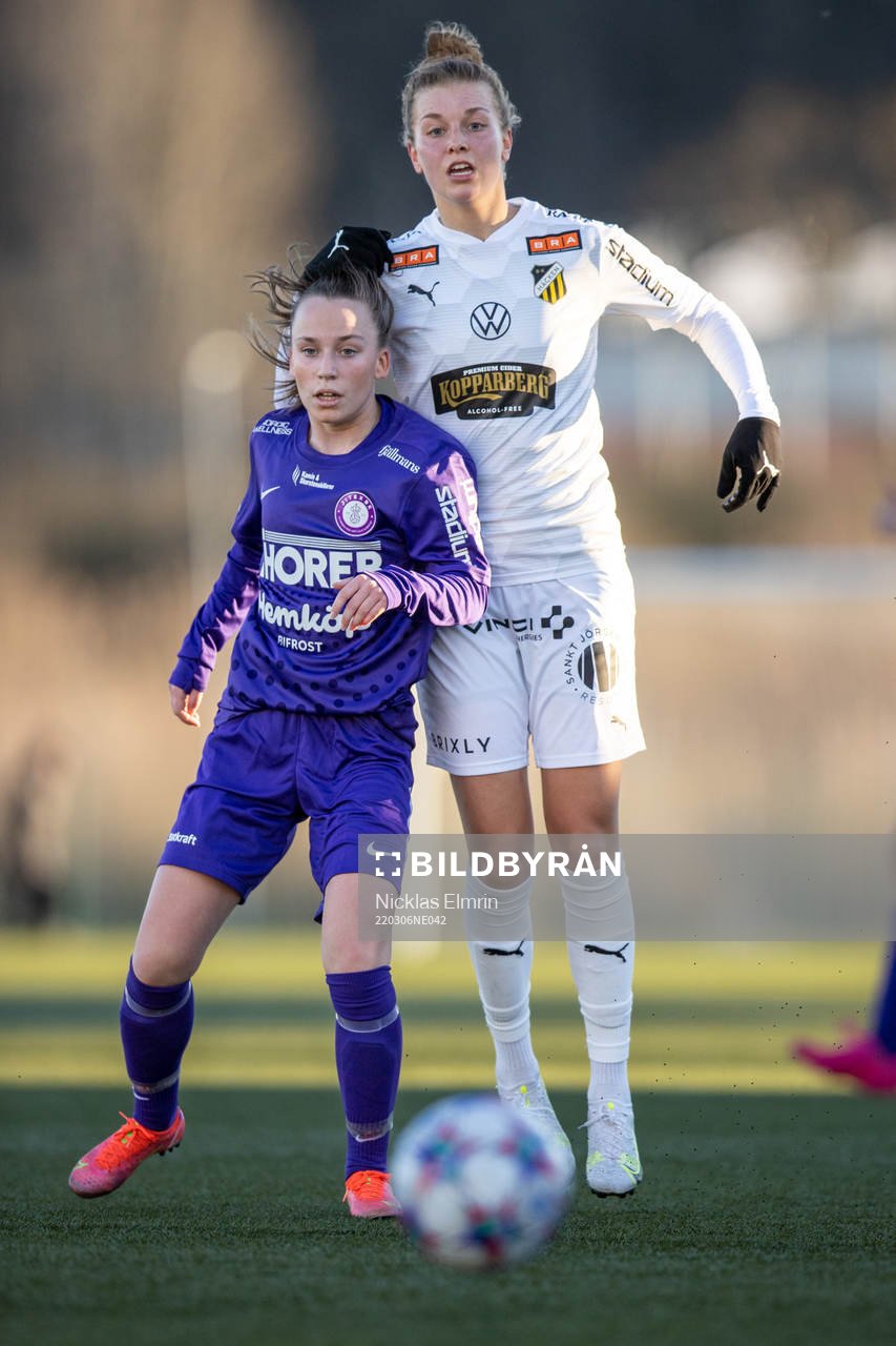 Jitex Magda Le Therisien och Häckens Dilja Yr Zomers