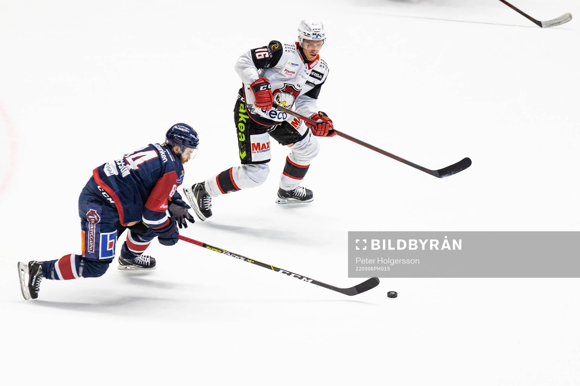 Linköpings Jimmy Andersson och Malmö Redhawks Matias