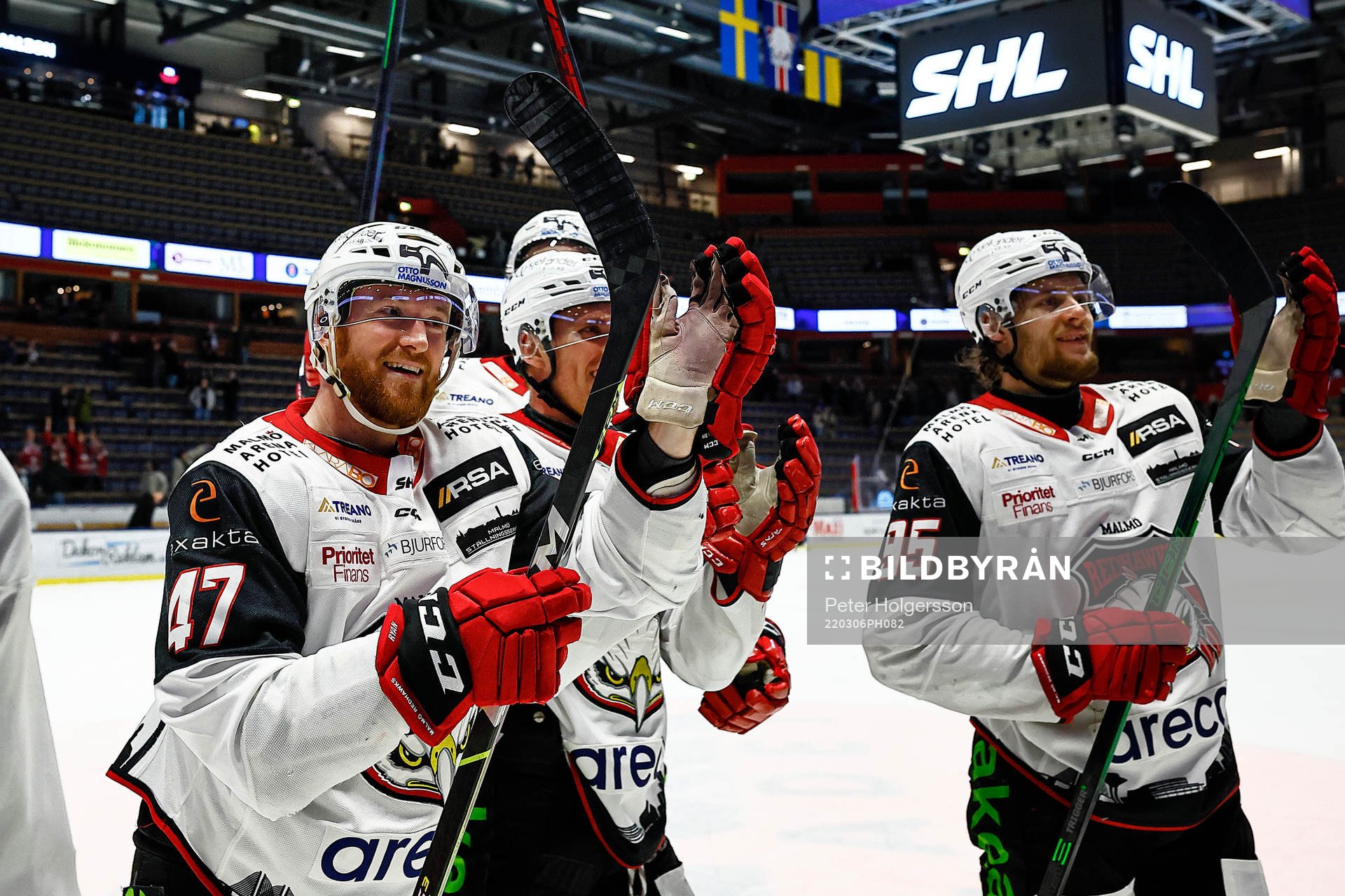 Malmö Redhawks Joakim Ryan jublar