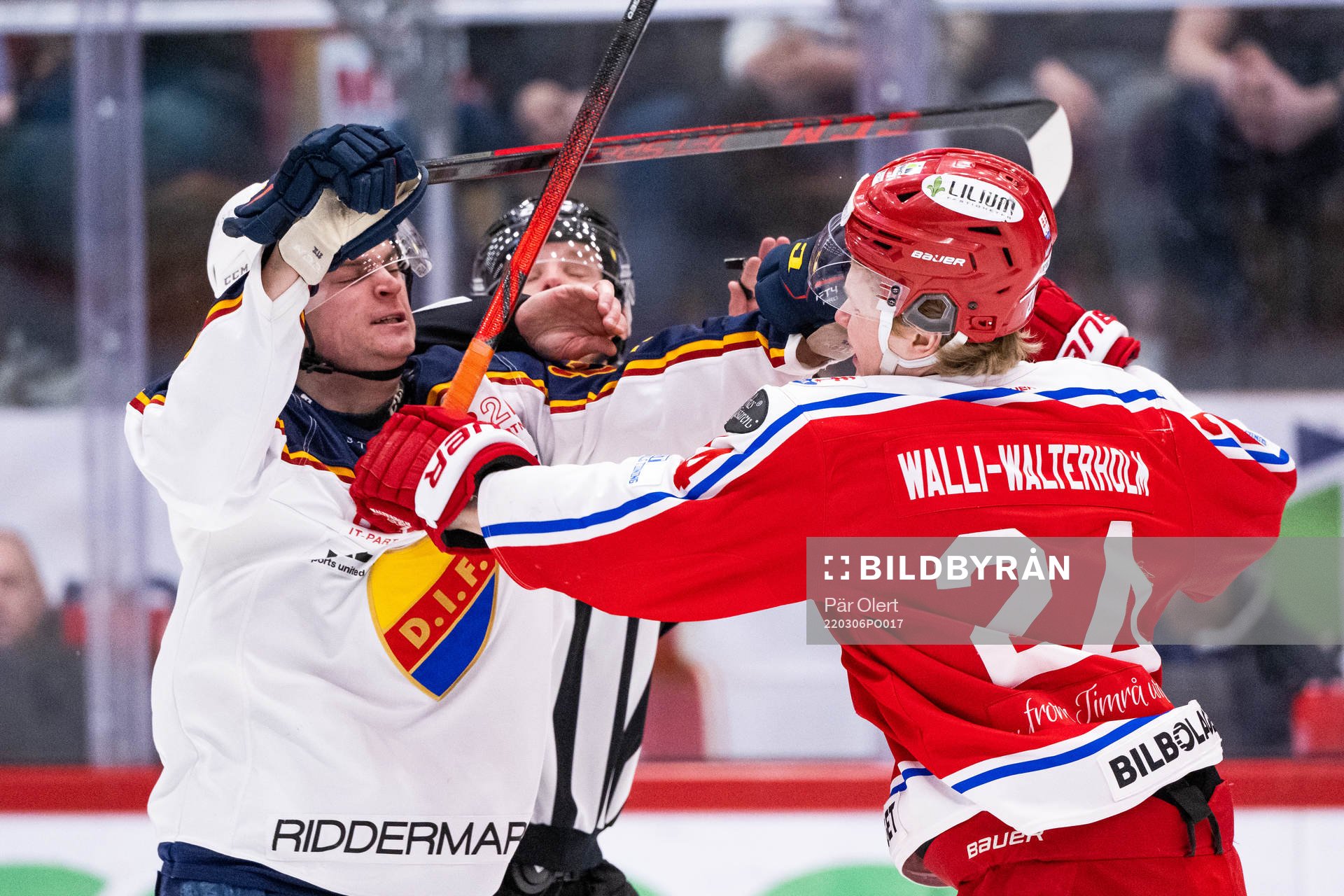 Djurgårdens Filip Cederqvist och Timrås Erik Walli