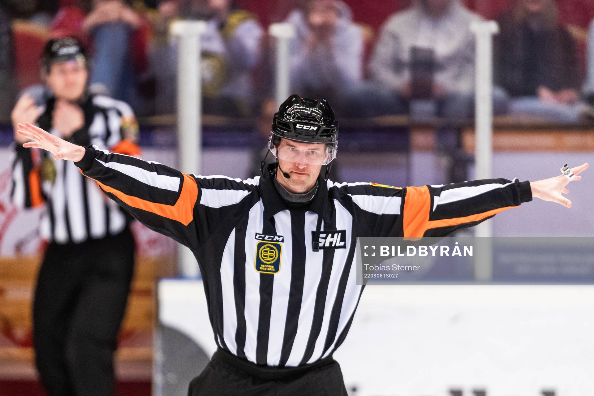 Domare Johan Nordlöf dömer bort Frölundas 1-2 mål