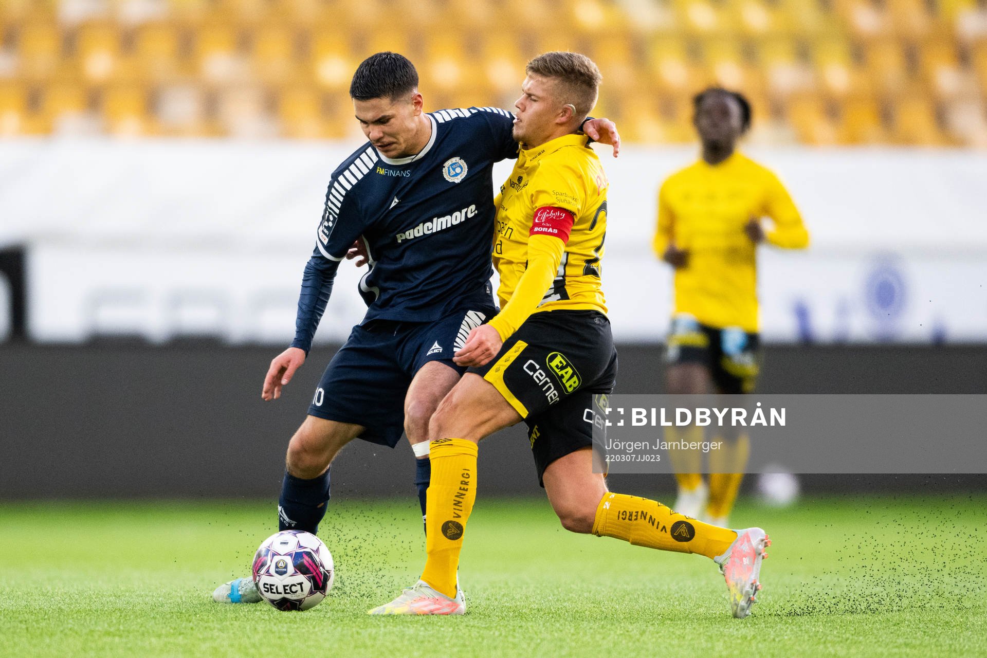 Utsiktens William Milovanovic och Elfsborgs Kevin Holmén