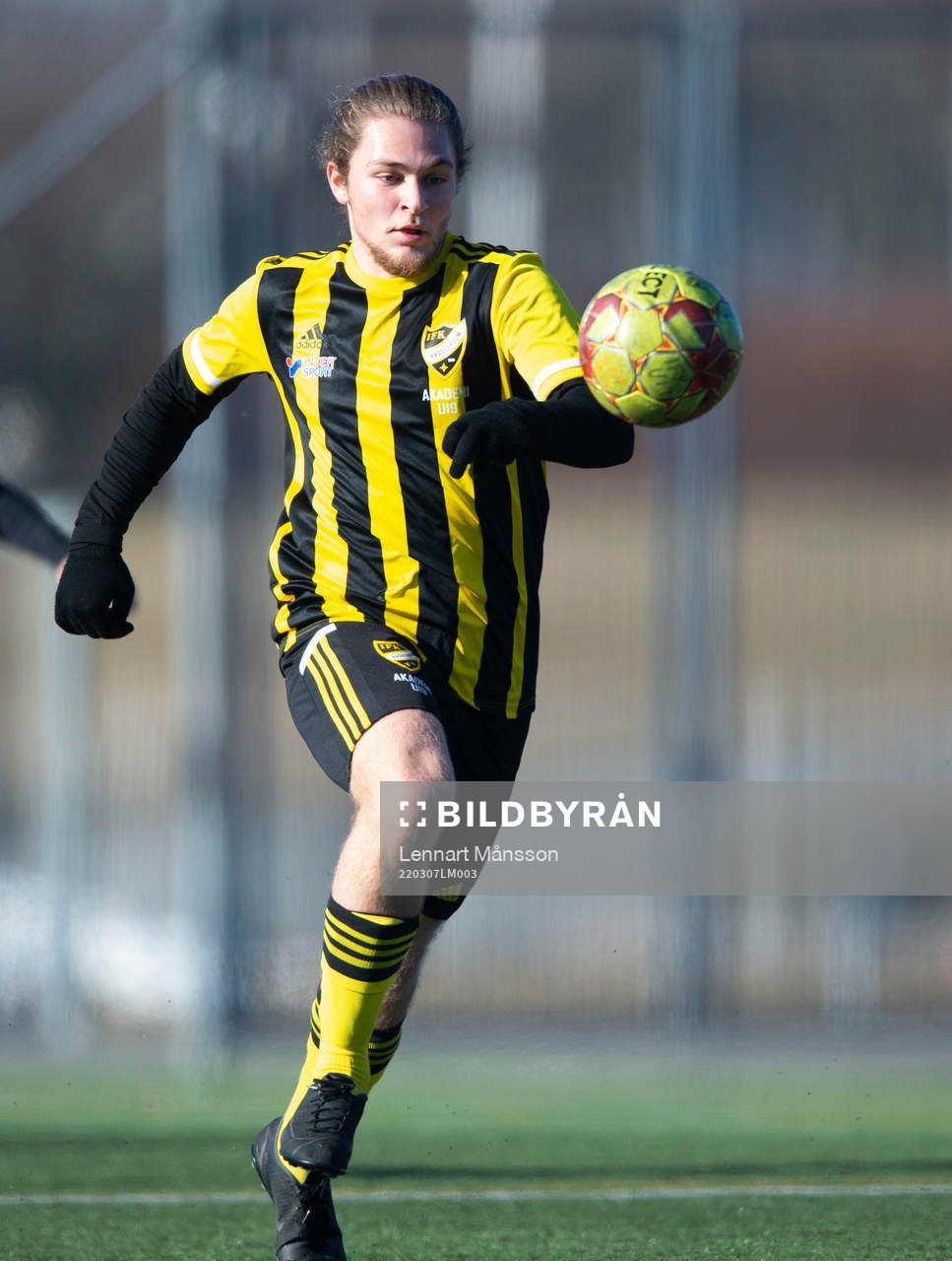 IFK Hässleholms Moehammed Kawaf i matchen i DM för U19
