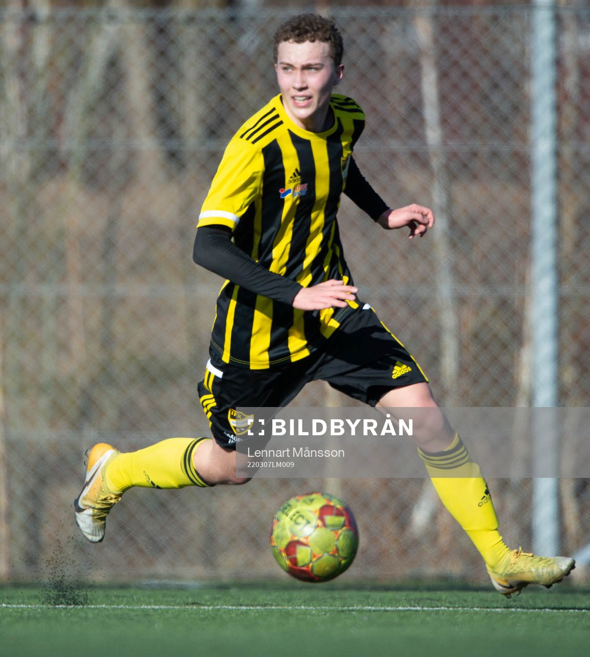 IFK Hässleholms Keiran Storm i matchen i DM för U19