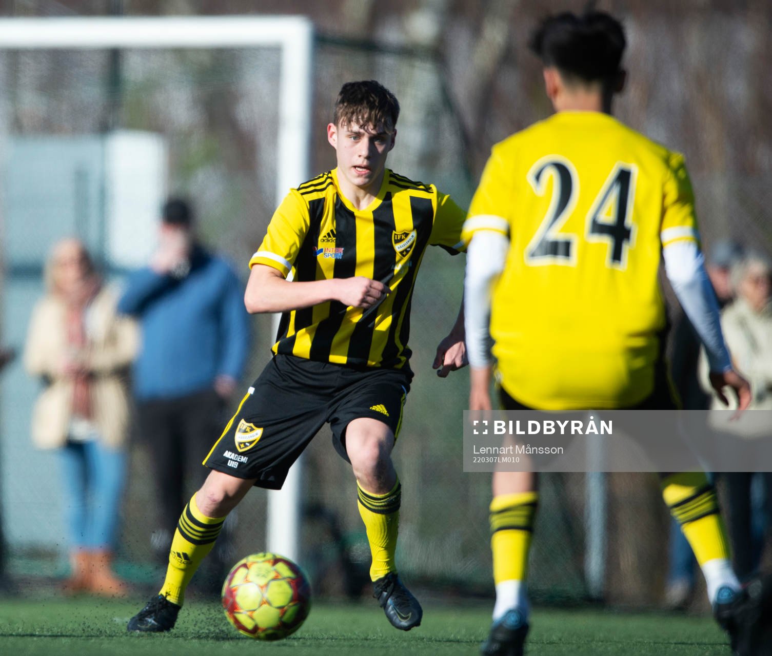 IFK Hässleholms Manfred Nilsson i matchen i DM för U19
