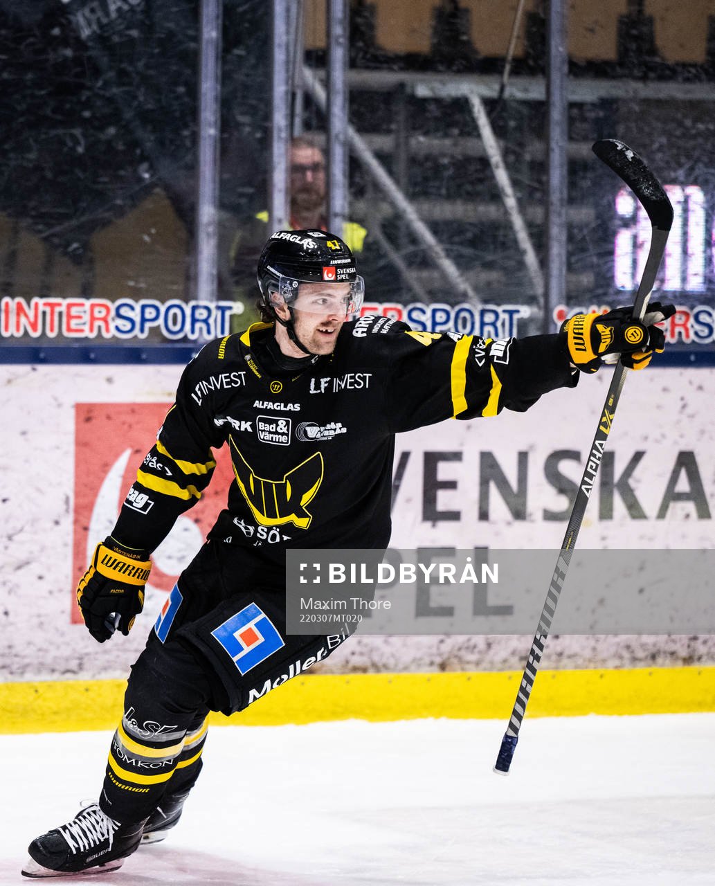 Västerås Logan Roe jublar