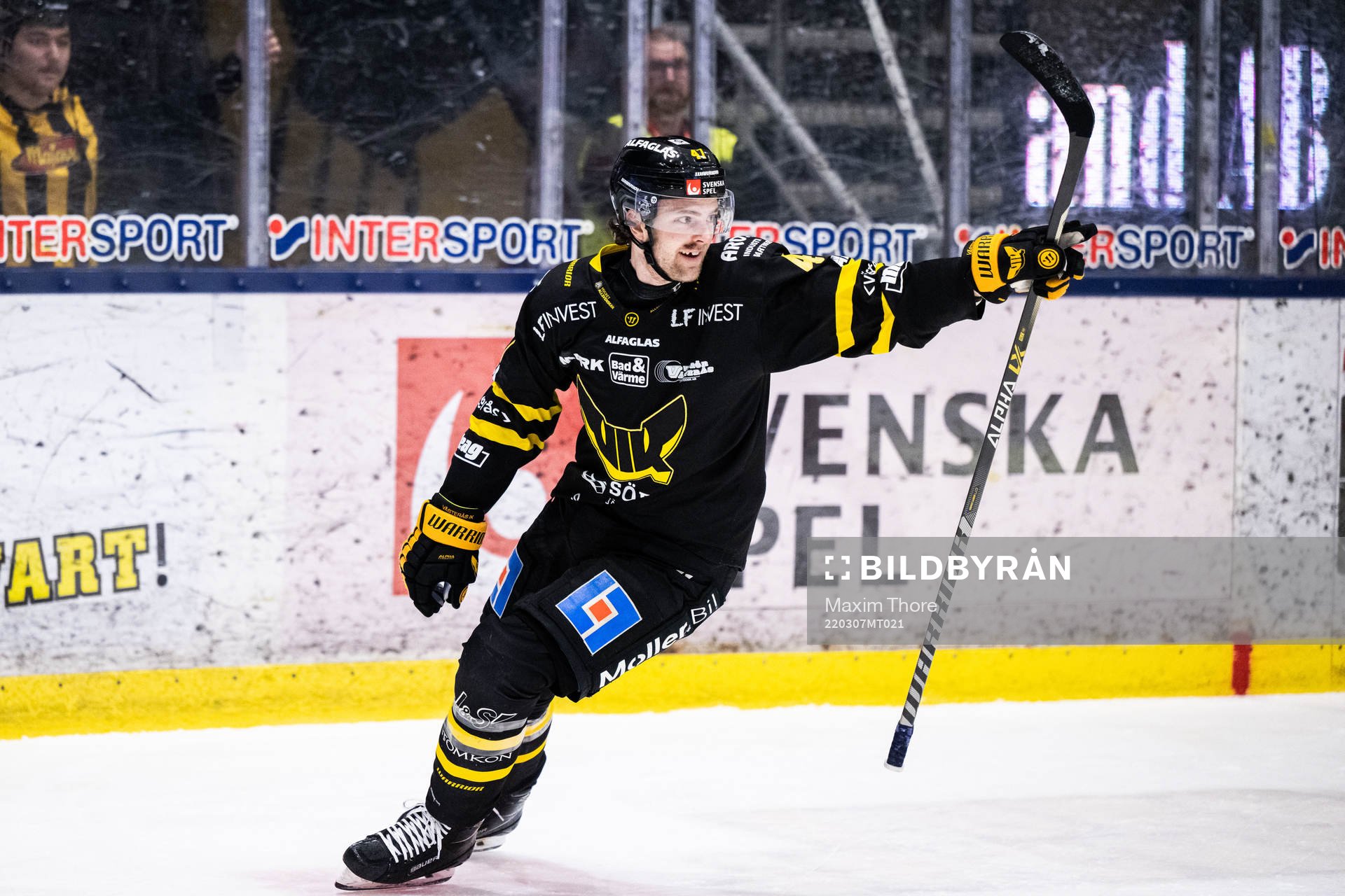 Västerås Logan Roe jublar
