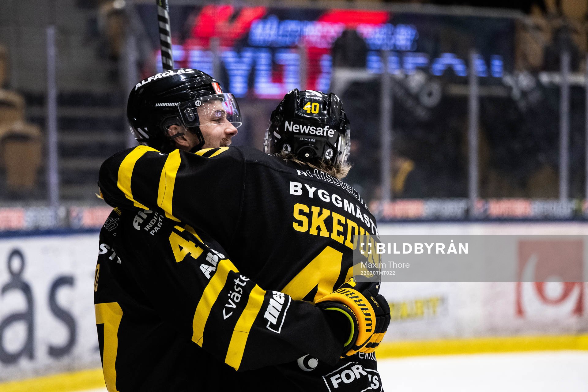 Västerås Logan Roe jublar