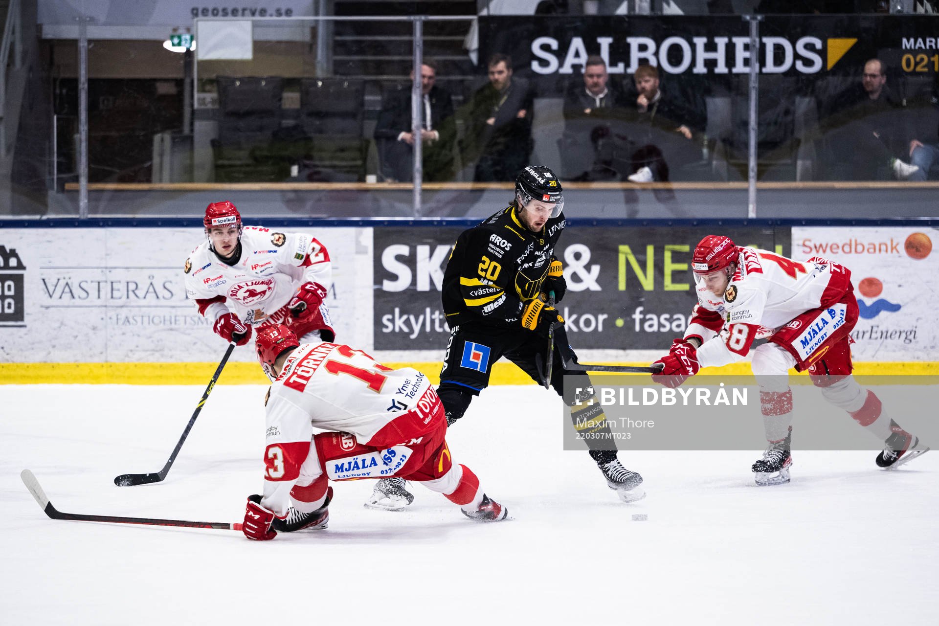 Troja/Ljungbys Tobias Törnkvist och Julius Vähätalo mot