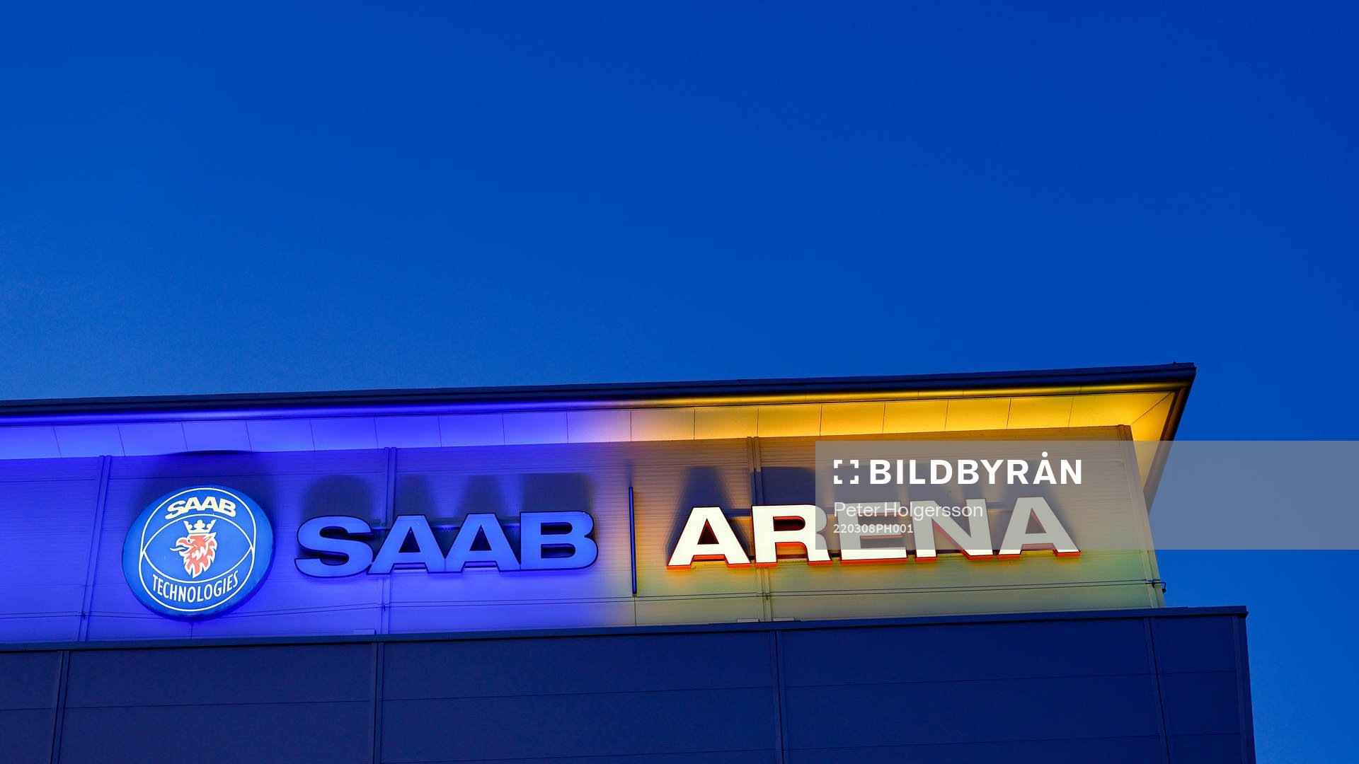 The arena is lit in the Ukrainian colors