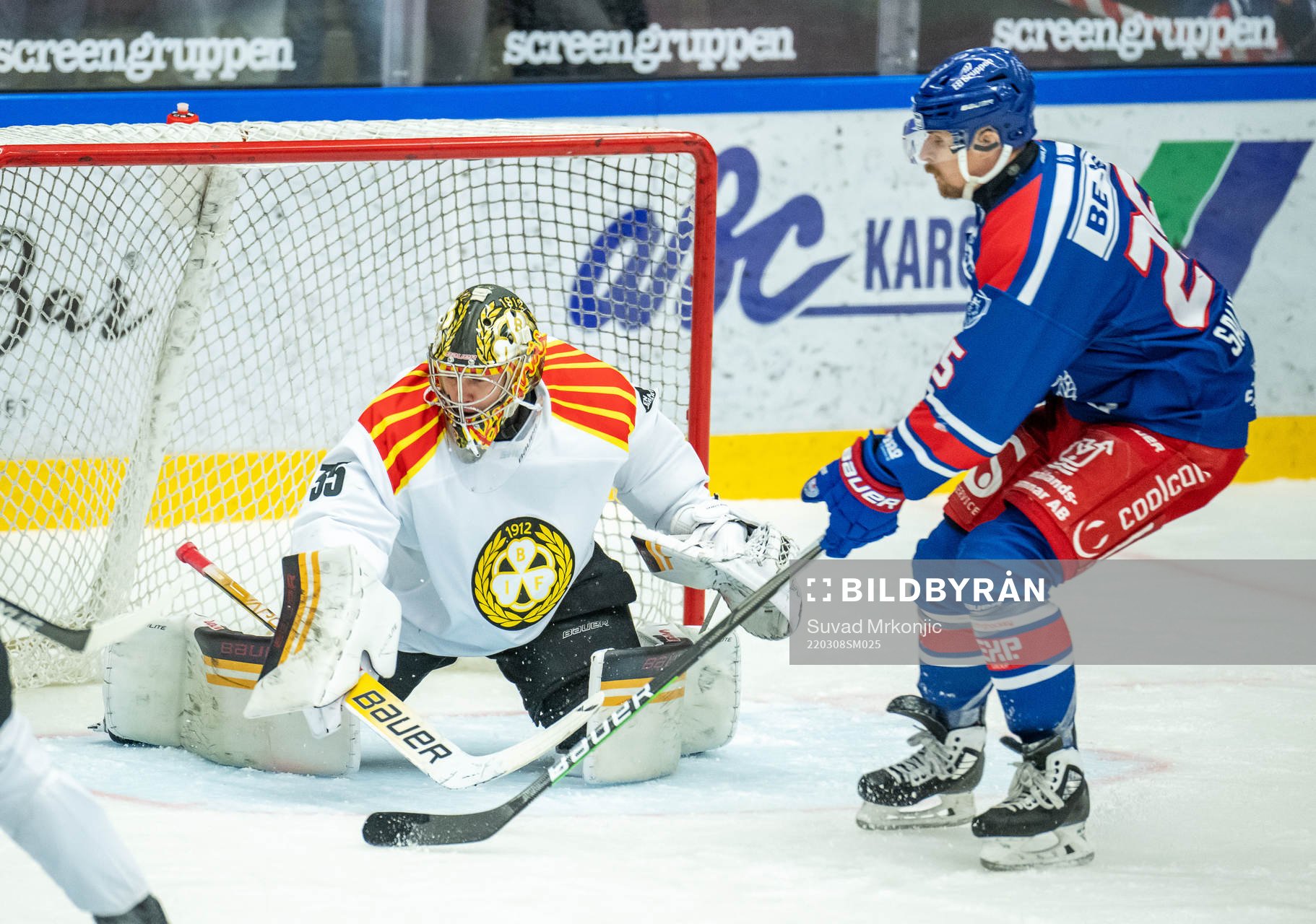 Brynäs målvakt Veini Vehviläinen och Oskarshamns