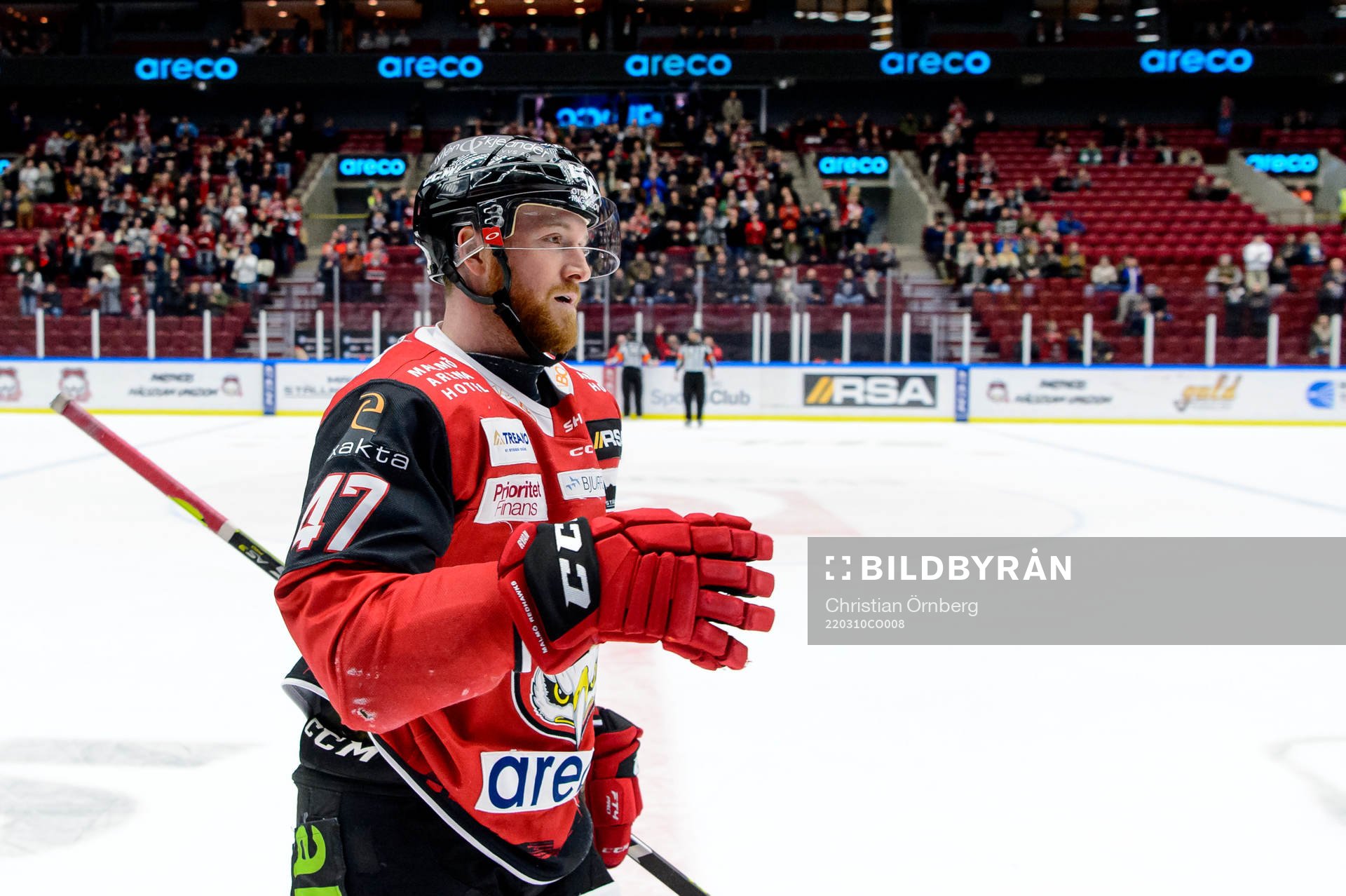 Malmö Redhawks Joakim Ryan jublar
