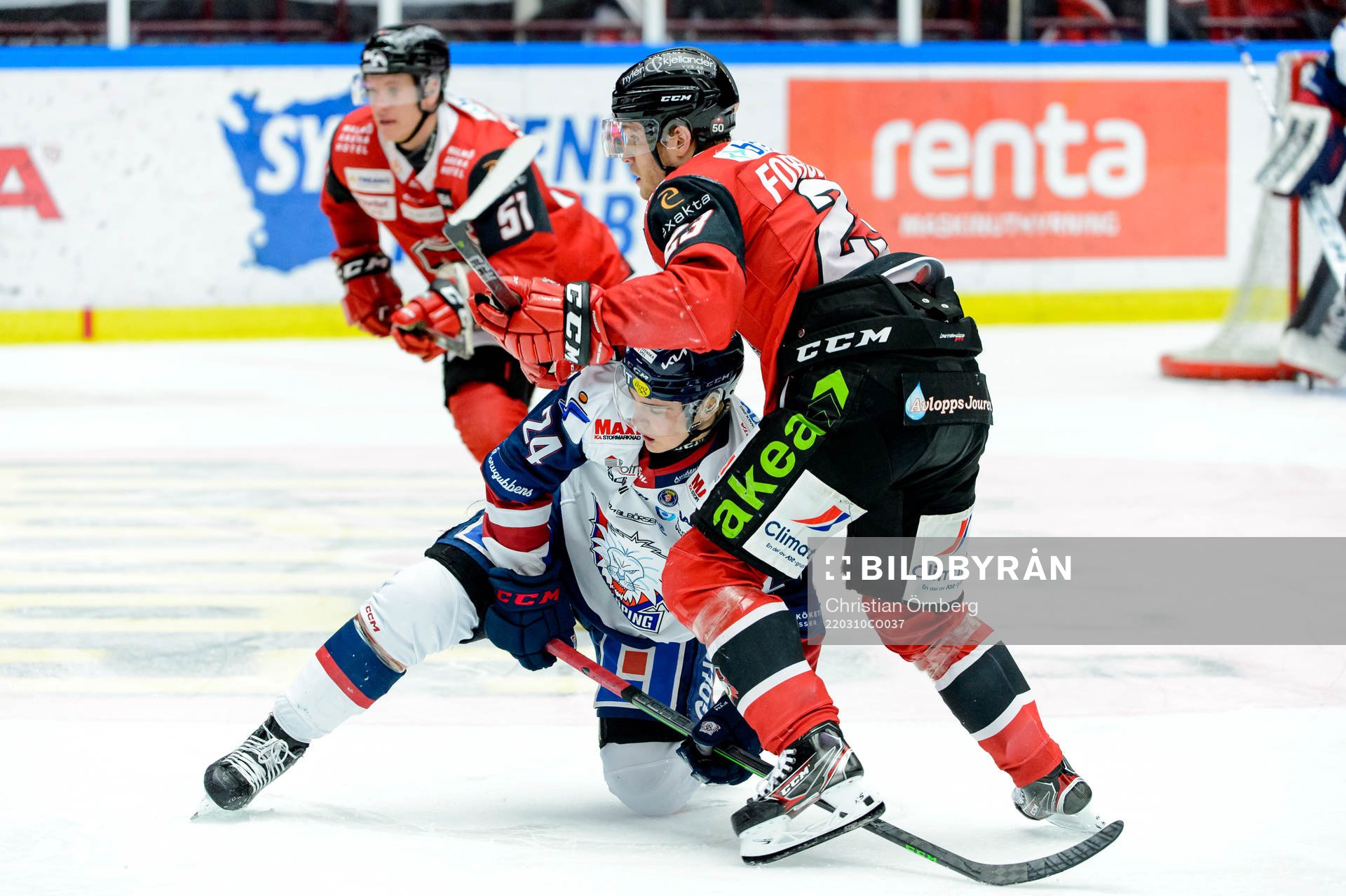 Linköpings Elliot Ekmark och Malmö Redhawks Christoffer