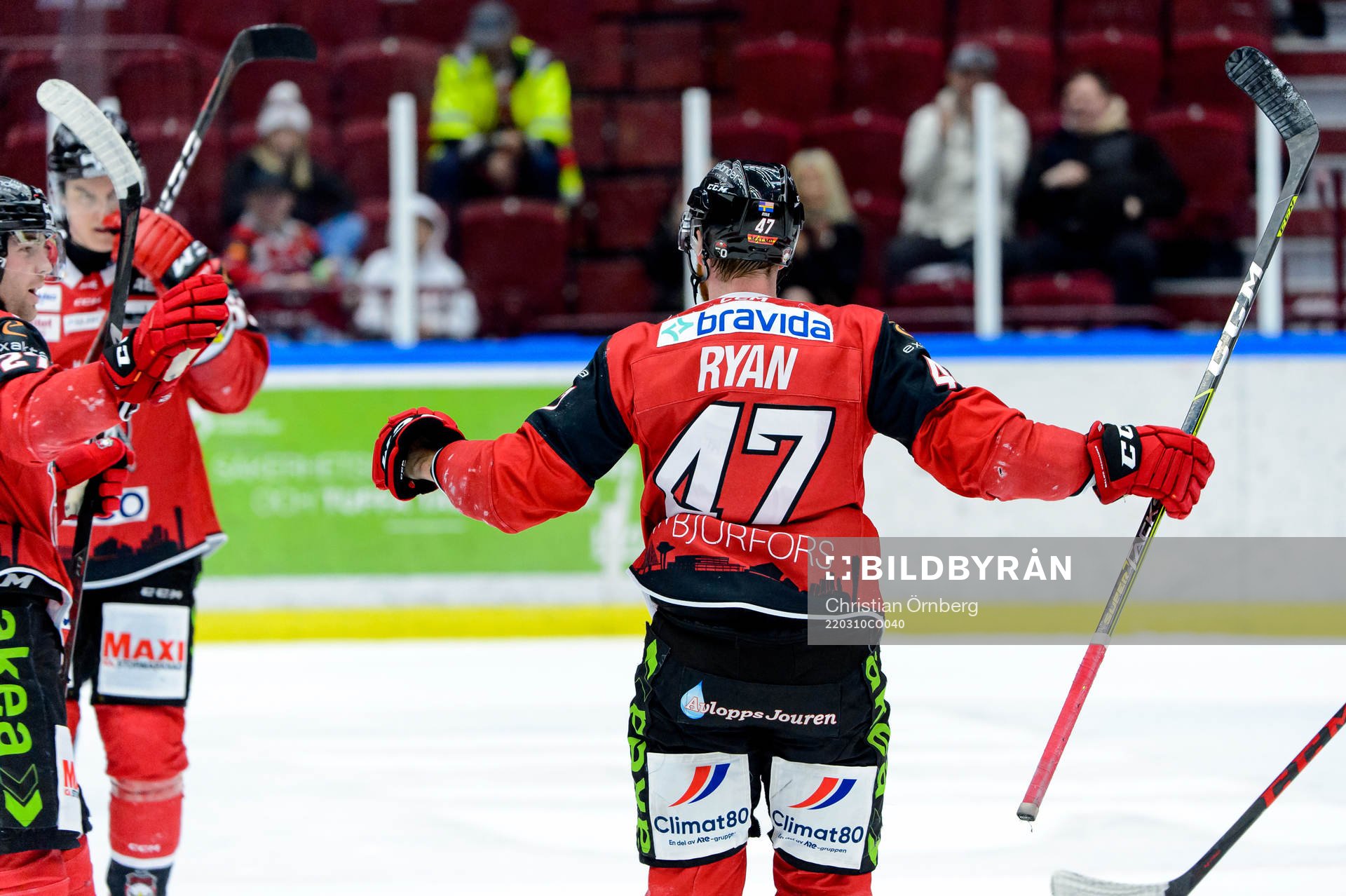 Malmö Redhawks Joakim Ryan jublar