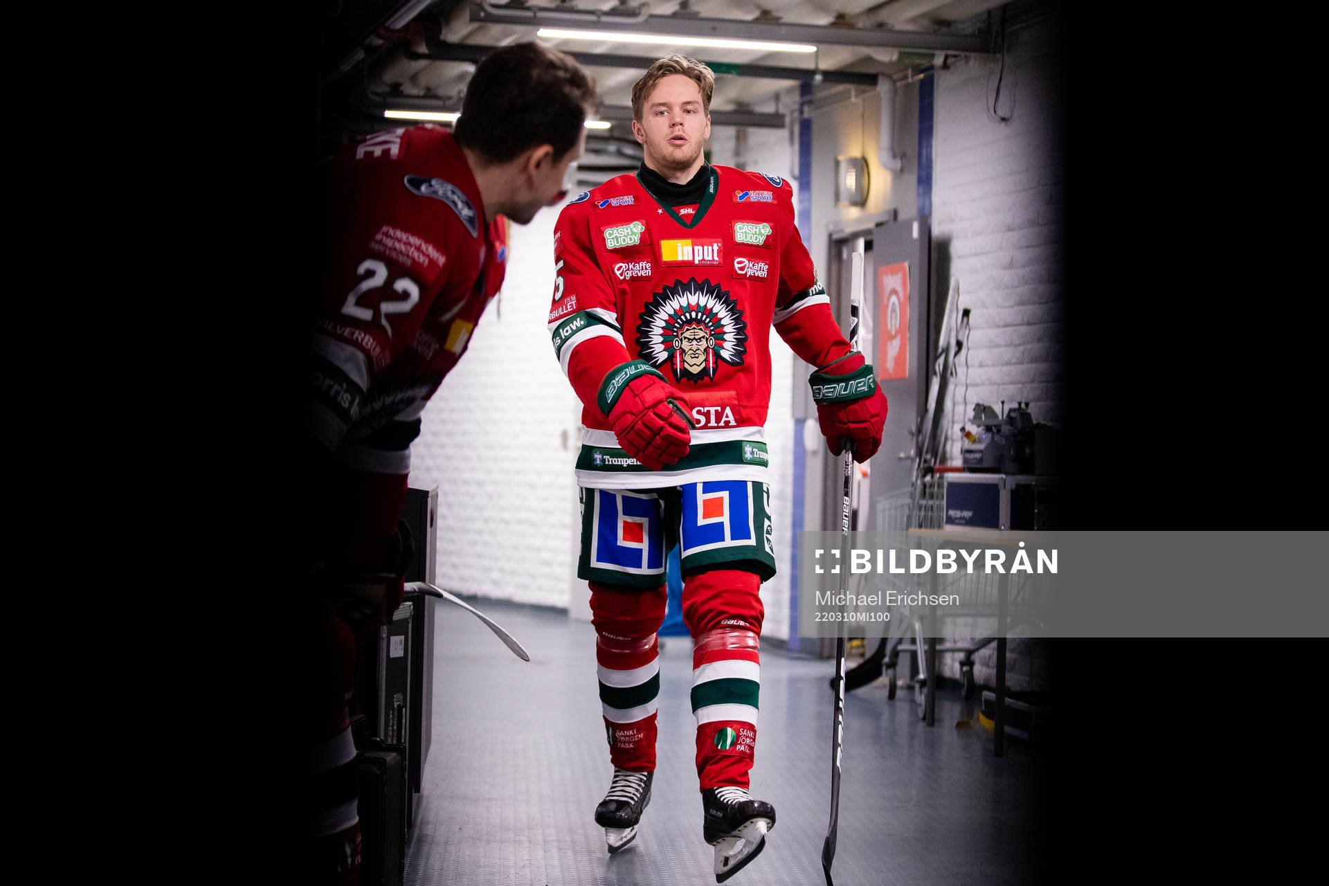Frölundas Filip Johansson innan ishockeymatchen i SHL