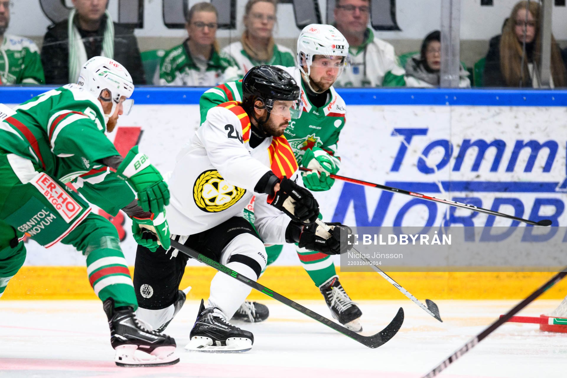Brynäs Oula Palve och Rögles Lucas Ekeståhl-Jonsson