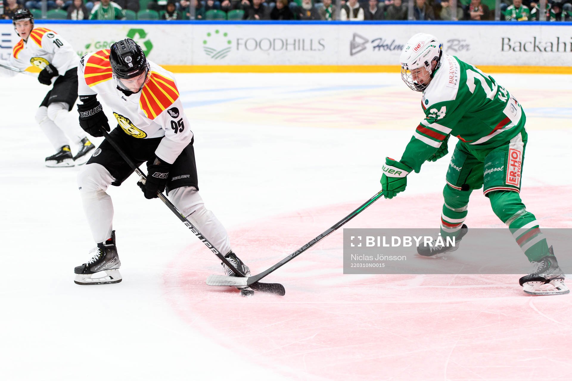 Brynäs Nick Olesen och Rögles Marco Kasper
