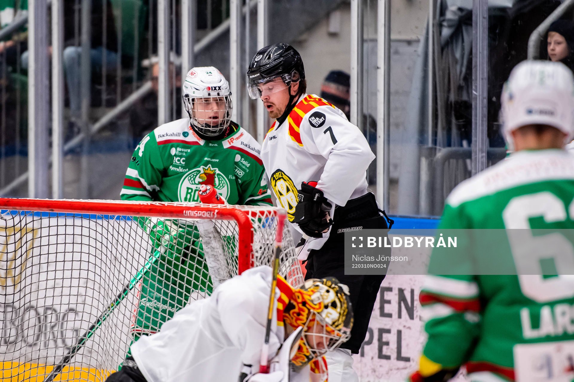Rögles Marco Kasper  och Brynäs Marcus Björk