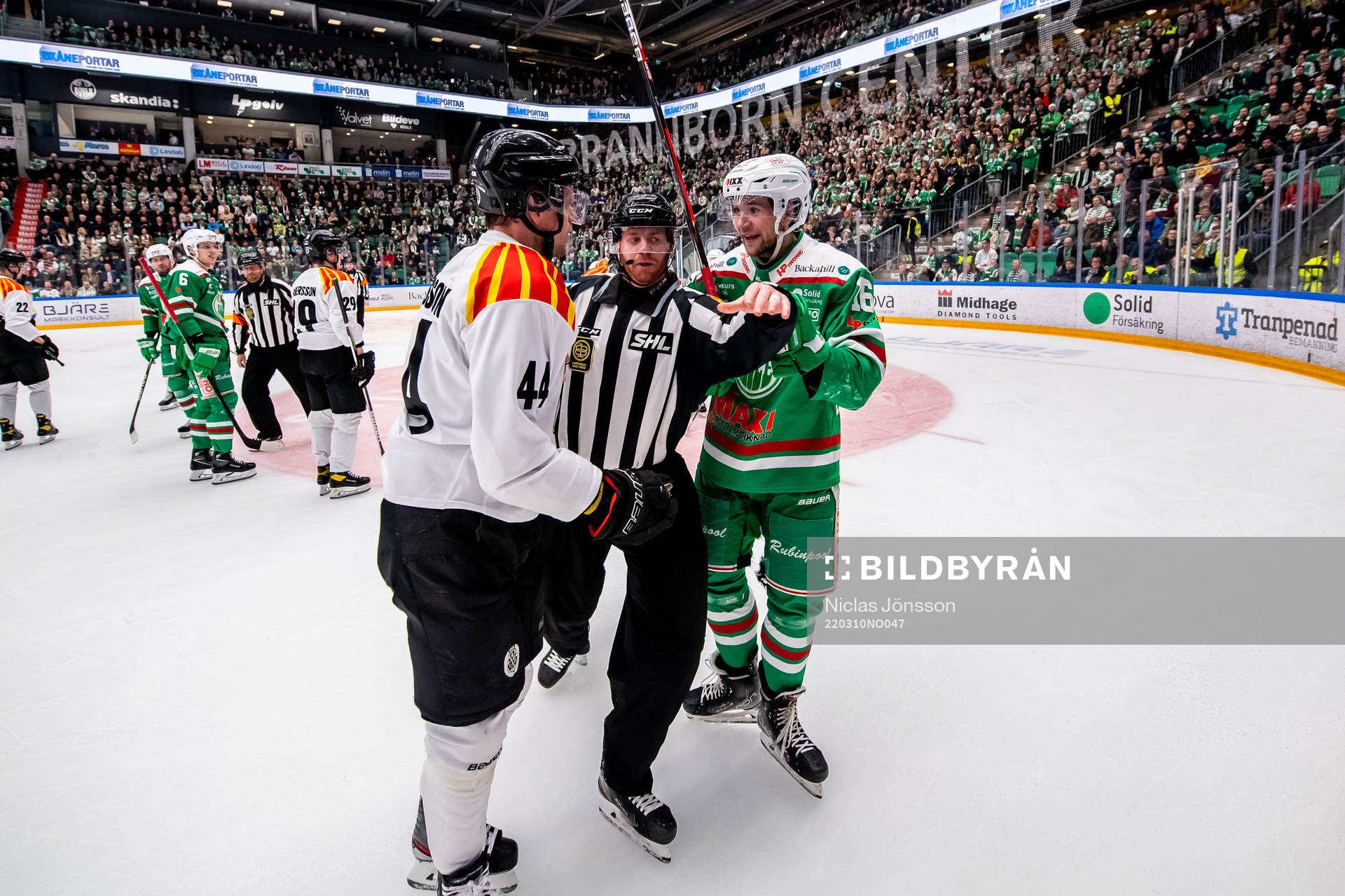 Brynäs Nicklas Danielsson  och Rögles Lucas
