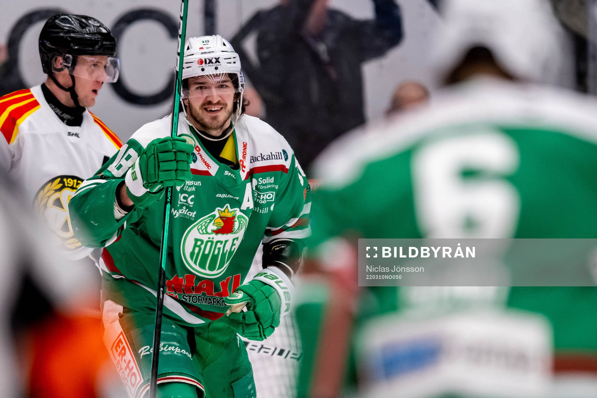 Rögles Dennis Everberg  jublar