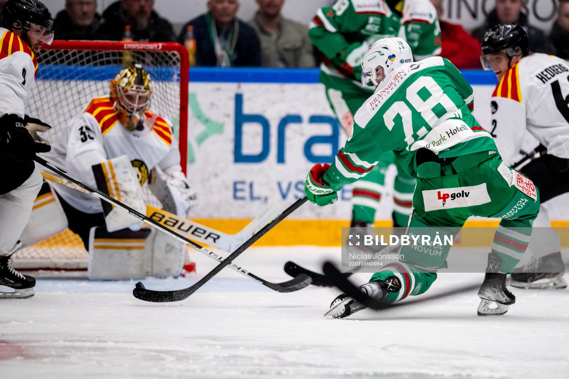 Rögles Anton Bengtsson  gör 1-0