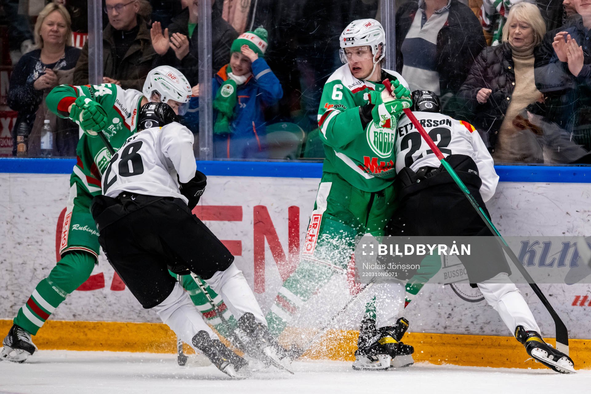 Rögles Tony Sund och Brynäs Adam Pettersson
