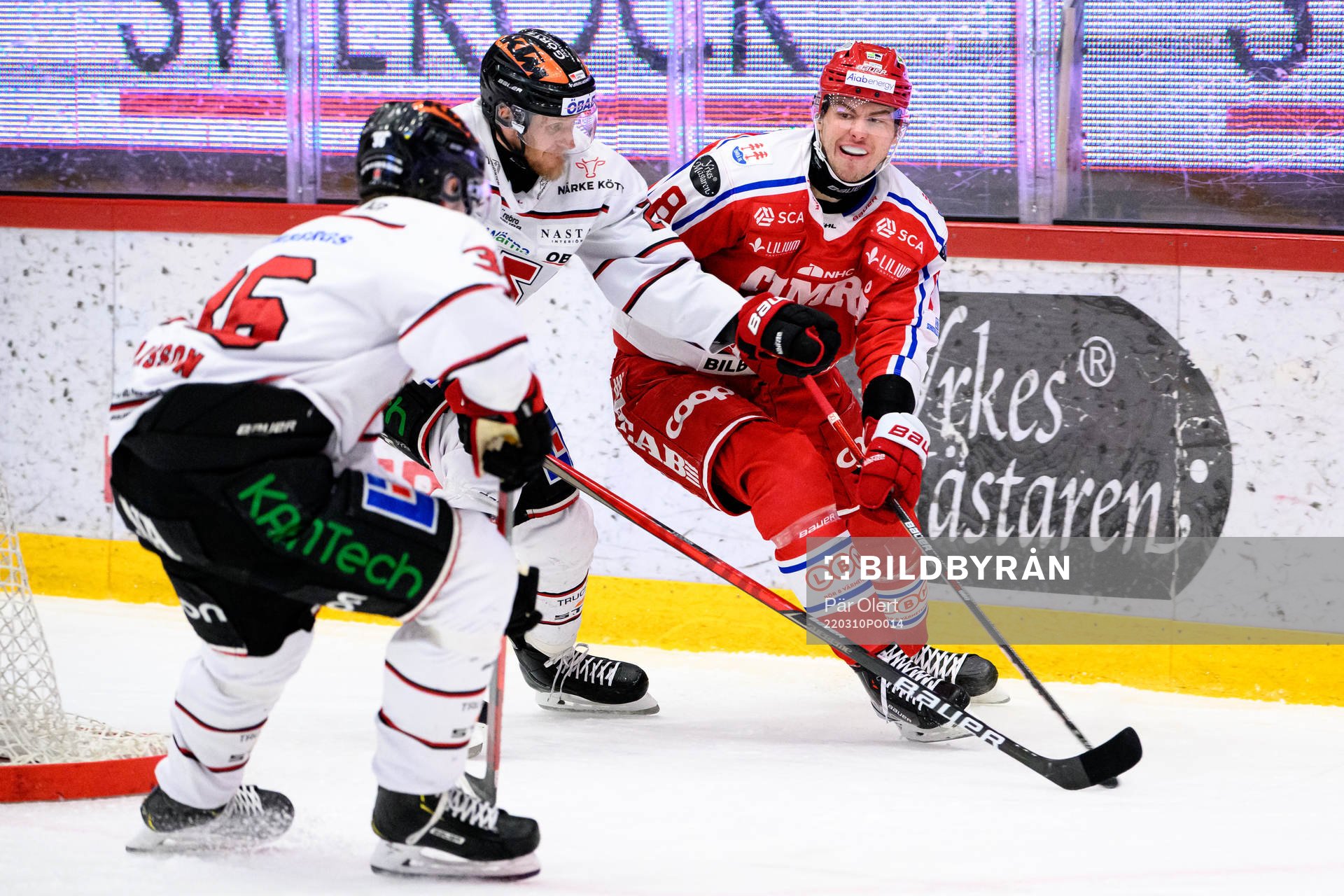 Örebros Jani Lajunen och Timrås Ziyat Paigin