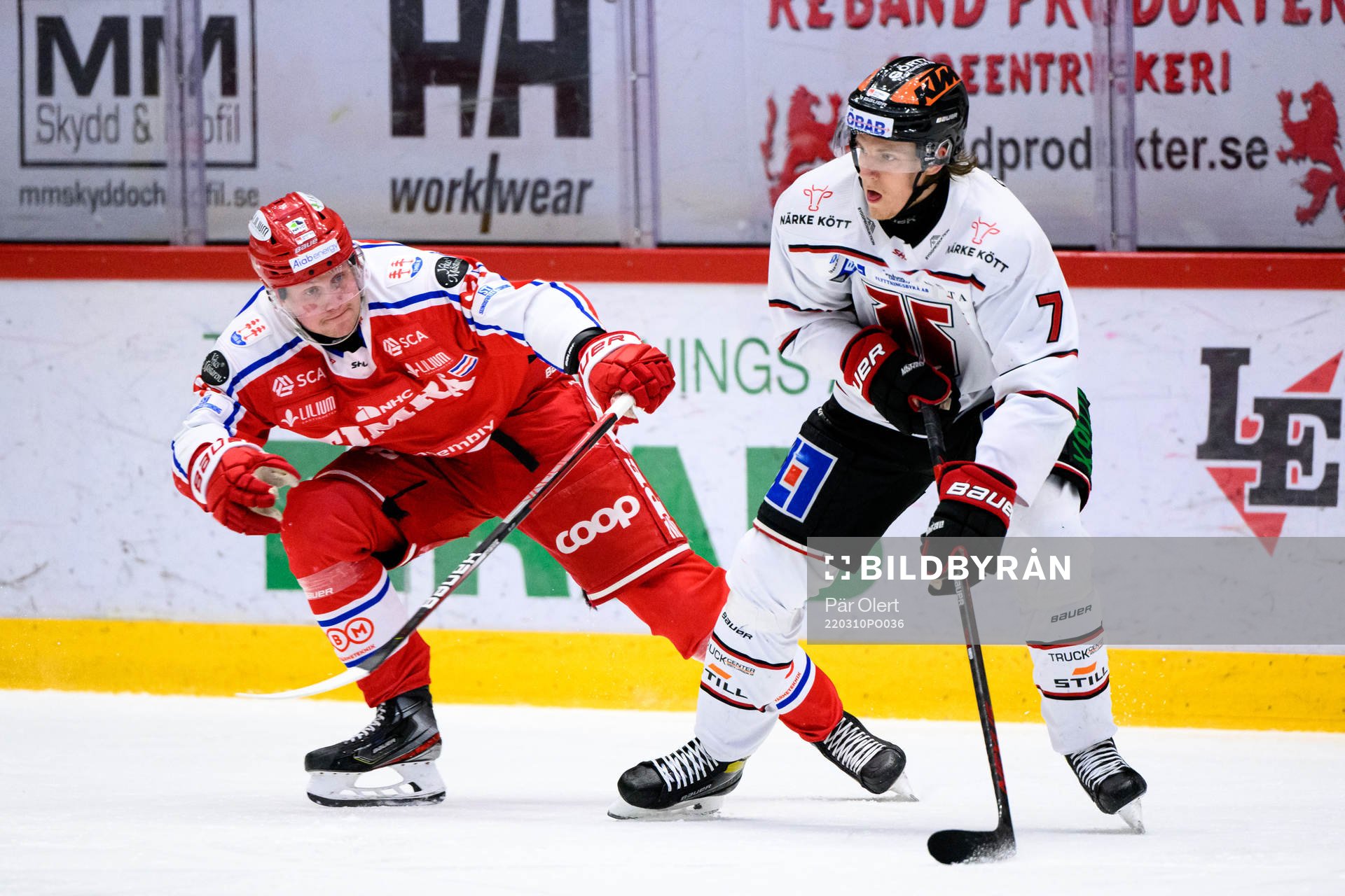 Timrås Jens Lööke och Örebros Marcus Hardegård