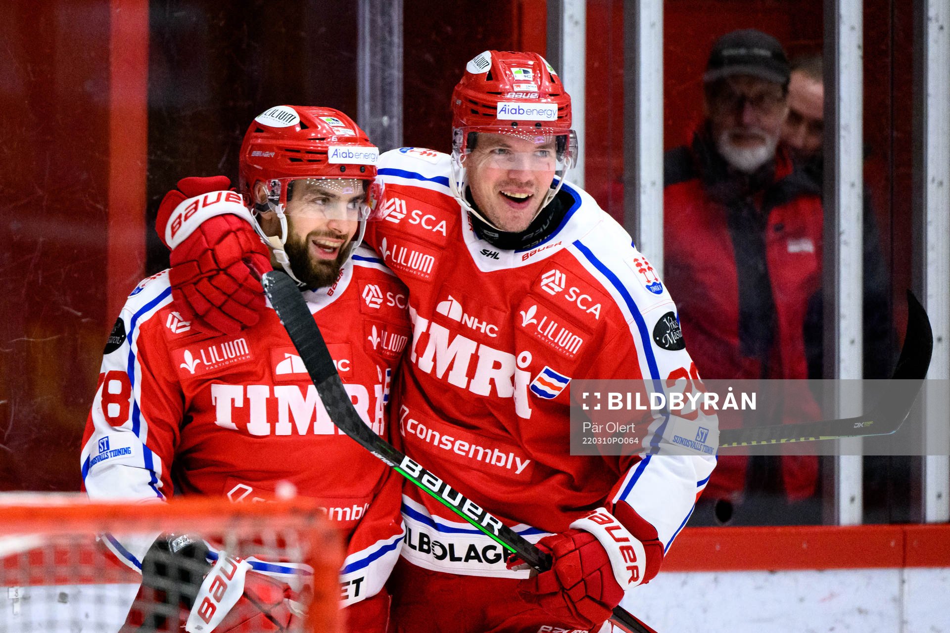 Timrås Robin Hanzl och Morten Madsen jublar