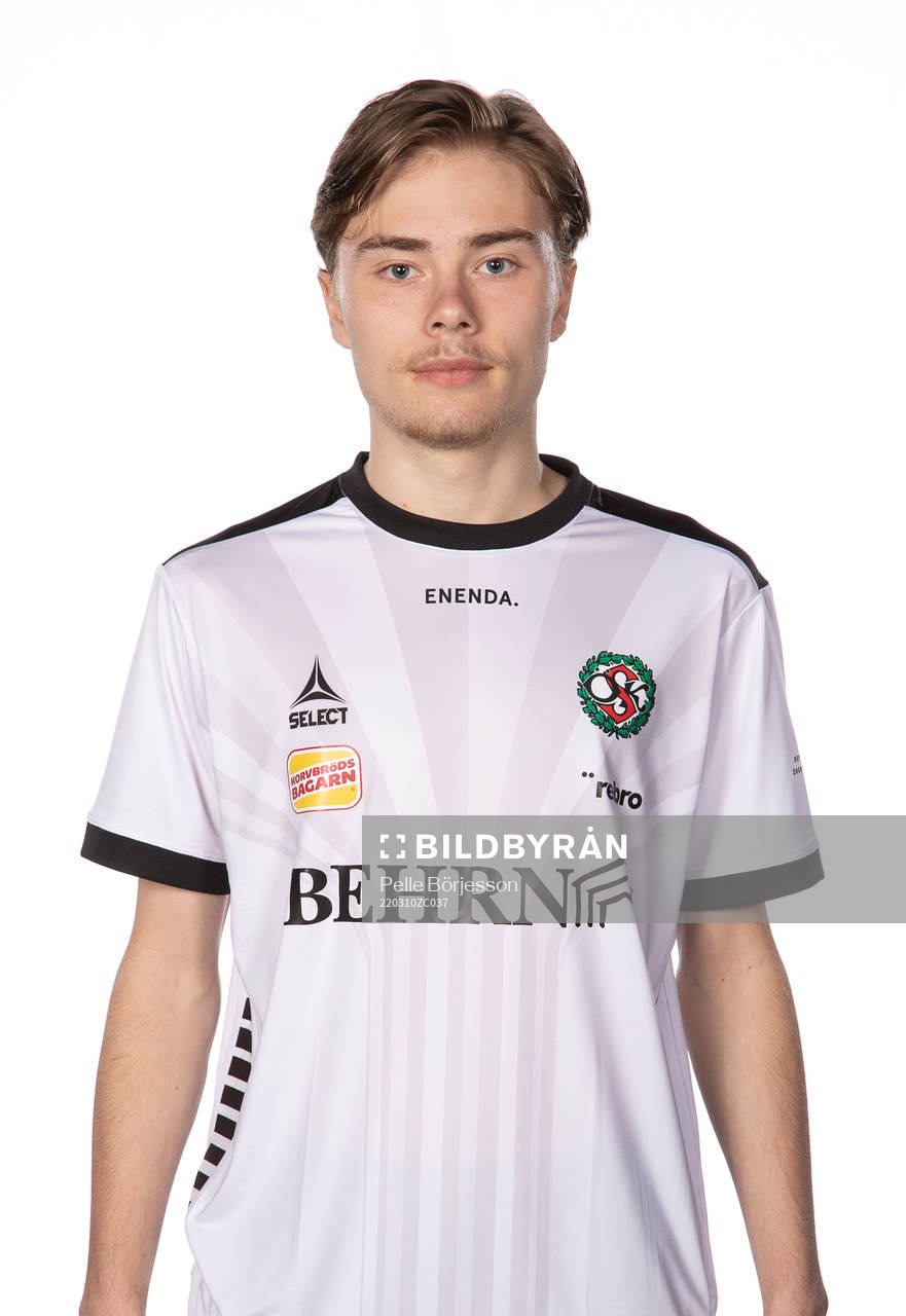 Örebros Joel Andersson Segerlind poserar för ett porträtt den 10 mars 2022 i Örebro.