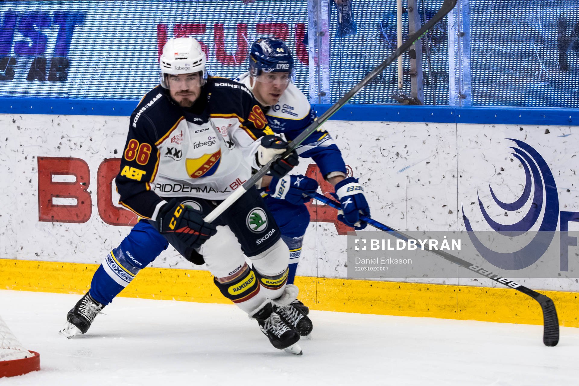 Djurgårdens Eric Gelinas och Leksands Carter Ashton