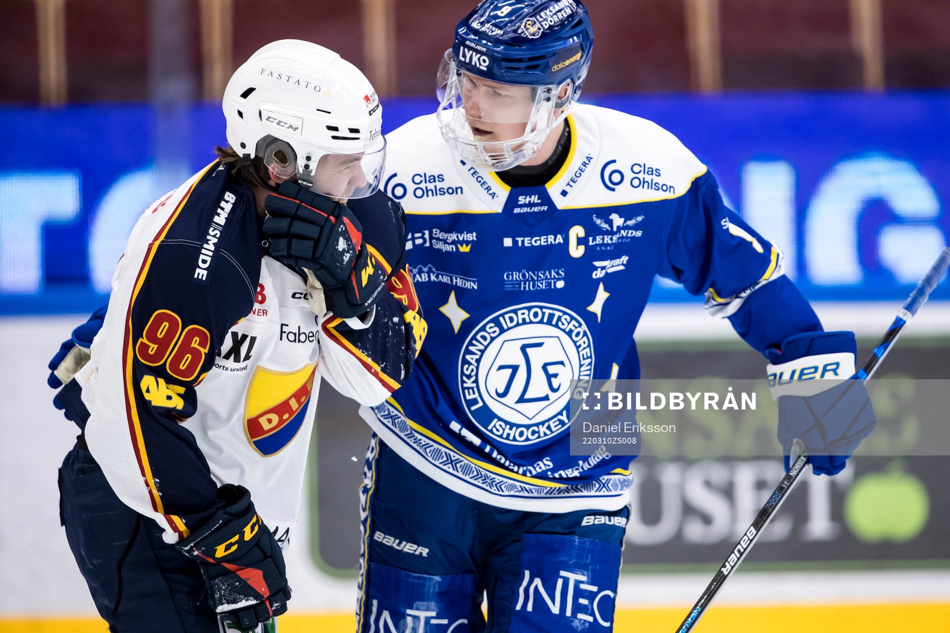 Djurgårdens Emil Berglund och Leksands Patrik Zackrisson