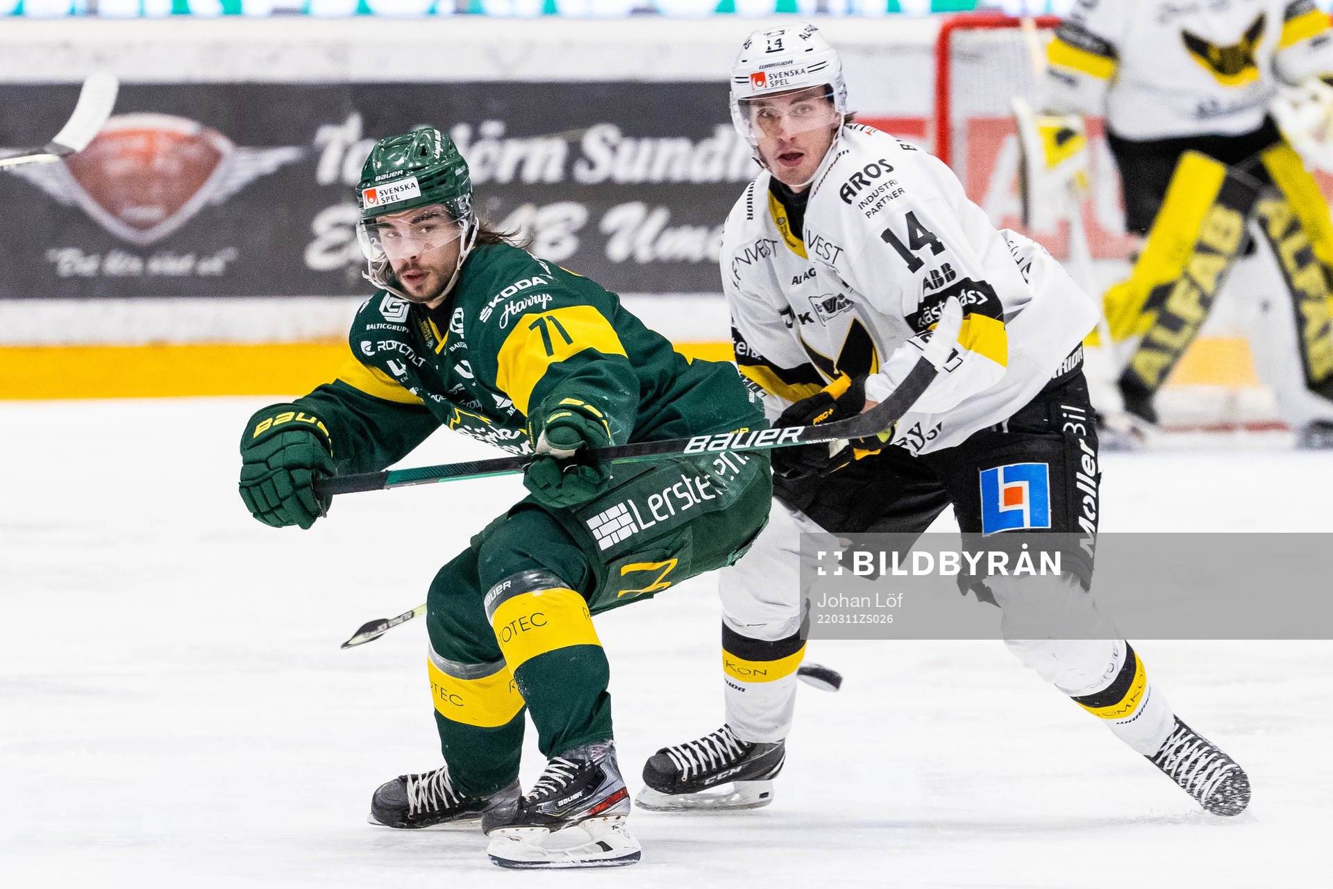 Björklövens Gustav Possler och Västerås Jesper Johansson