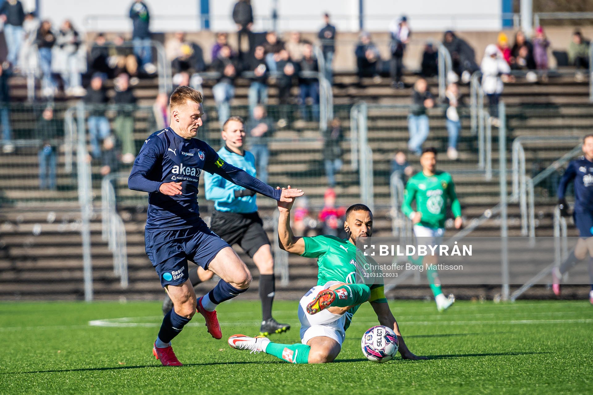 Helsingborgs Rasmus Karjalainen och Jönköpings Junes Barny