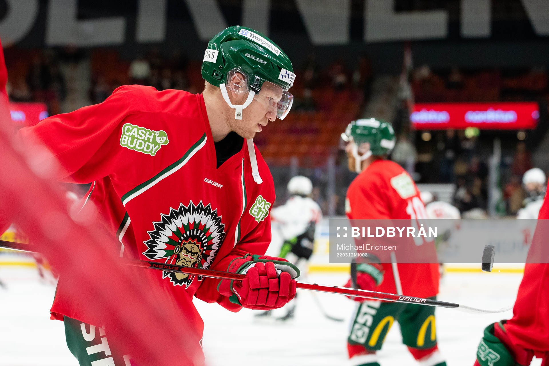 Frölundas Andreas Borgman innan  ishockeymatchen i SHL