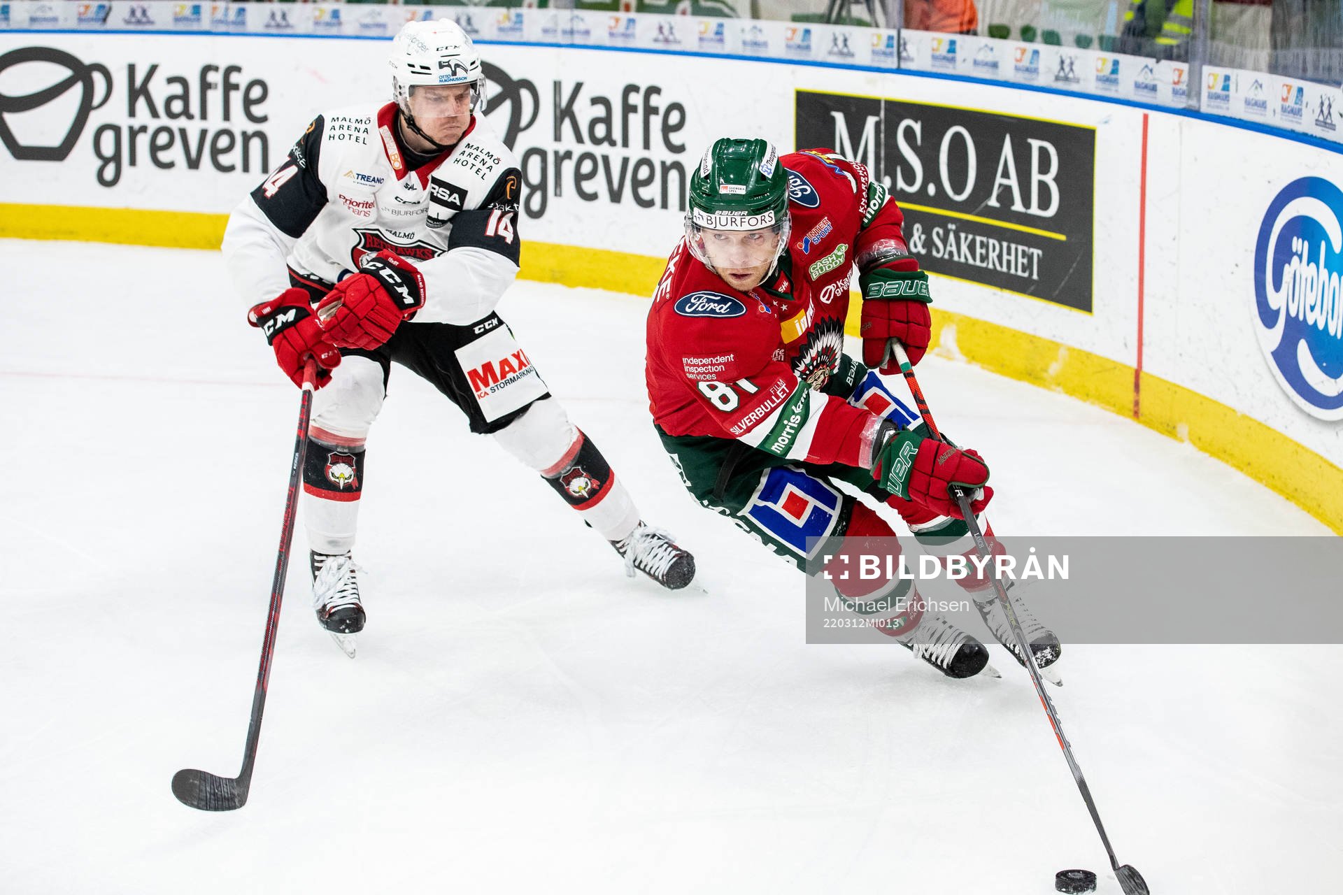 Malmö Redhawks Carl-Johan Lerby och Frölundas Ryan Lasch