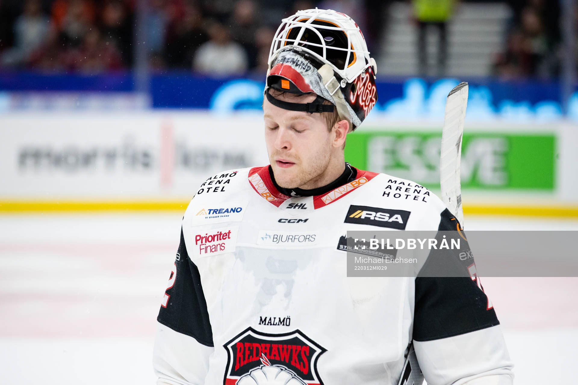 Malmö Redhawks målvakt Daniel Marmenlind deppar
