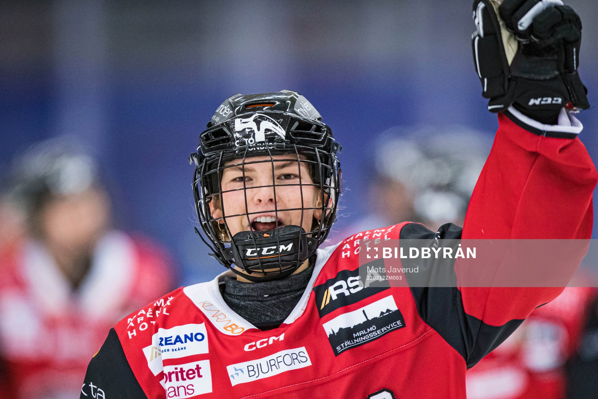 Malmö Redhawks Natalie Perry jublar