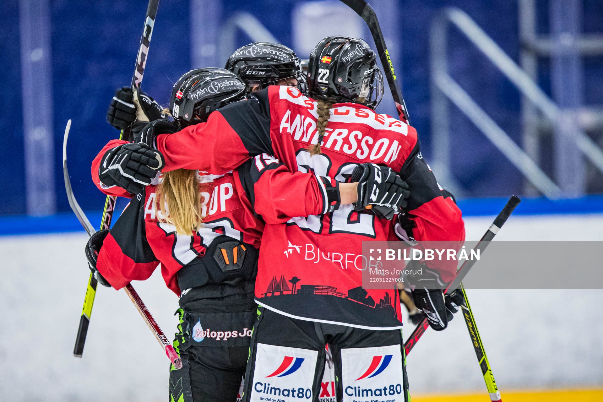 Malmö Redhawks Natalie Perry jublar
